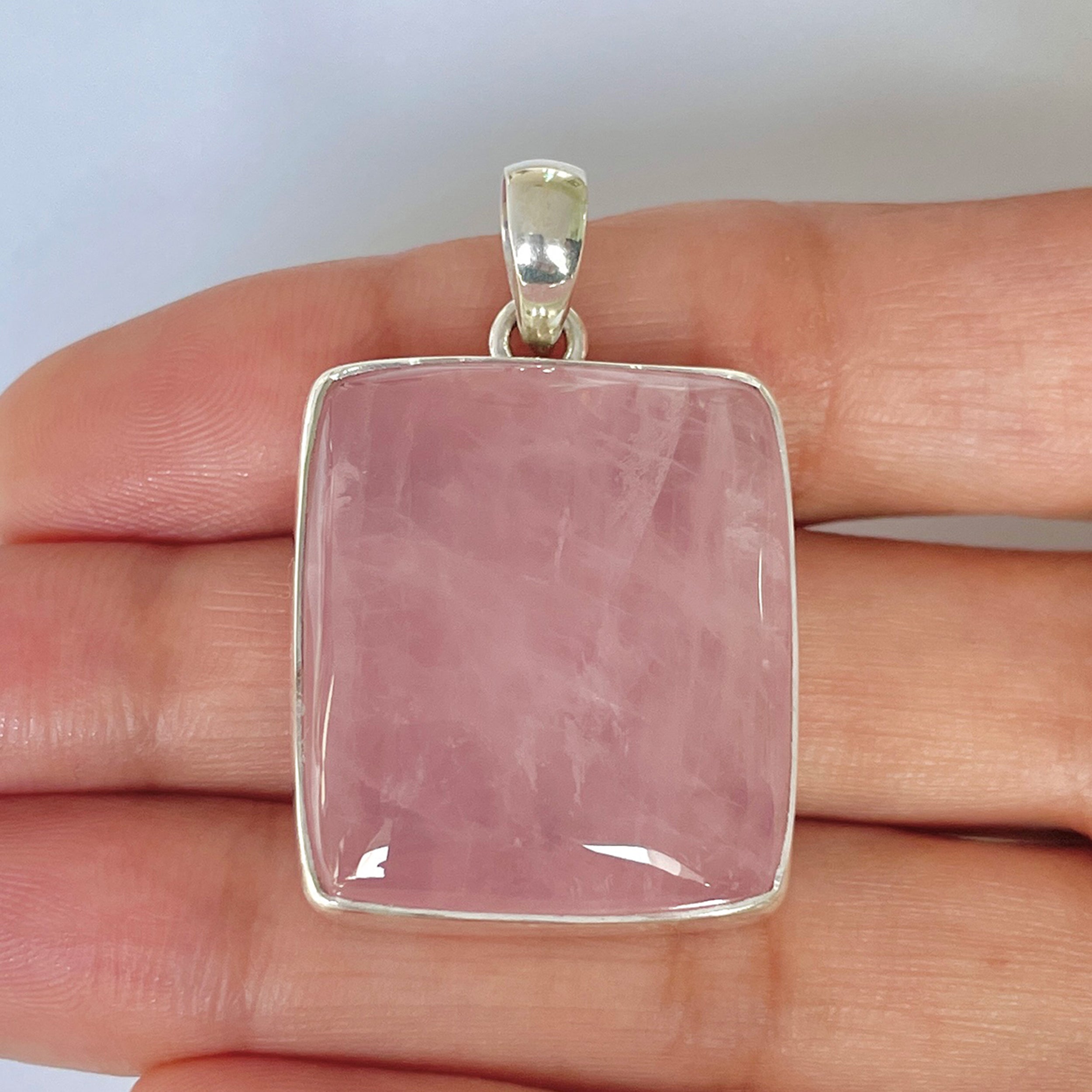 Rose Quartz Pendant-(RSQ-1-17)