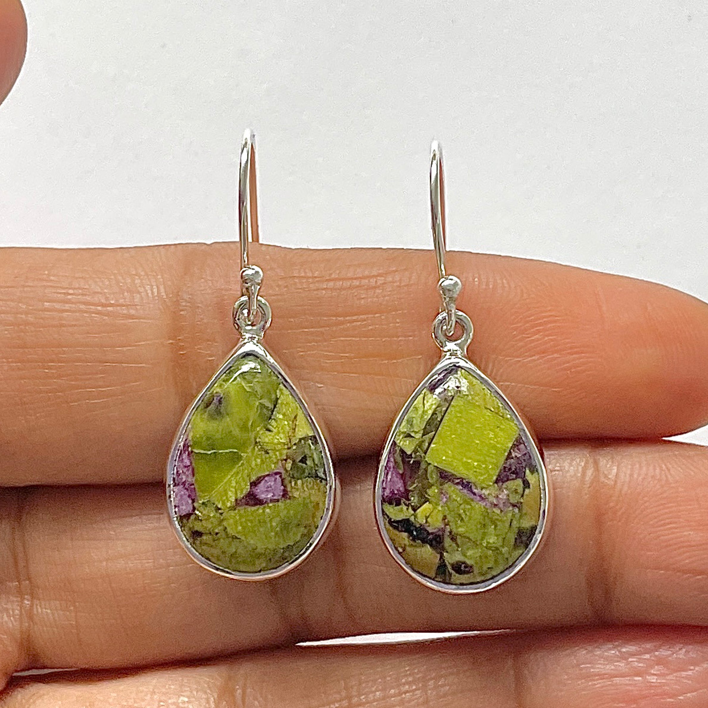 Stichtite Earring-(SCT-3-1)