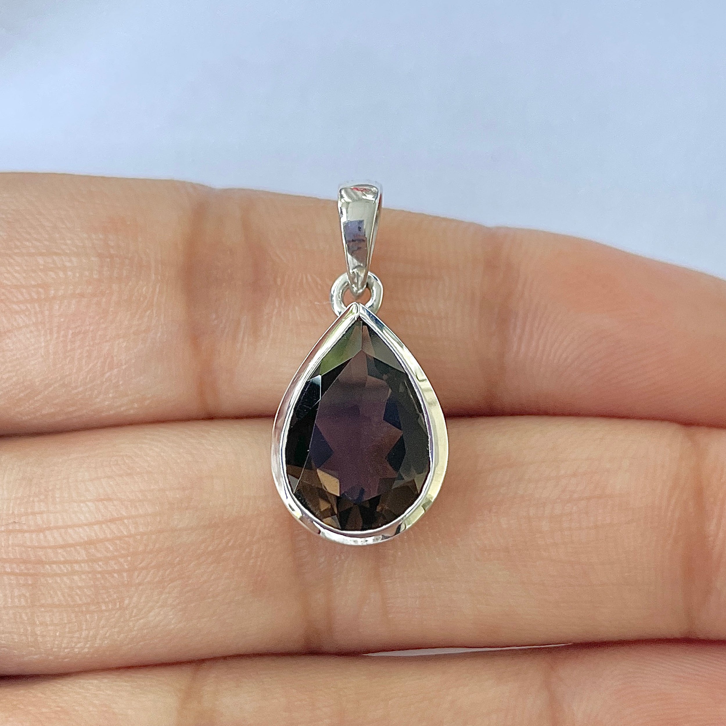 Smoky Pendant-(SMY-RDP-463)