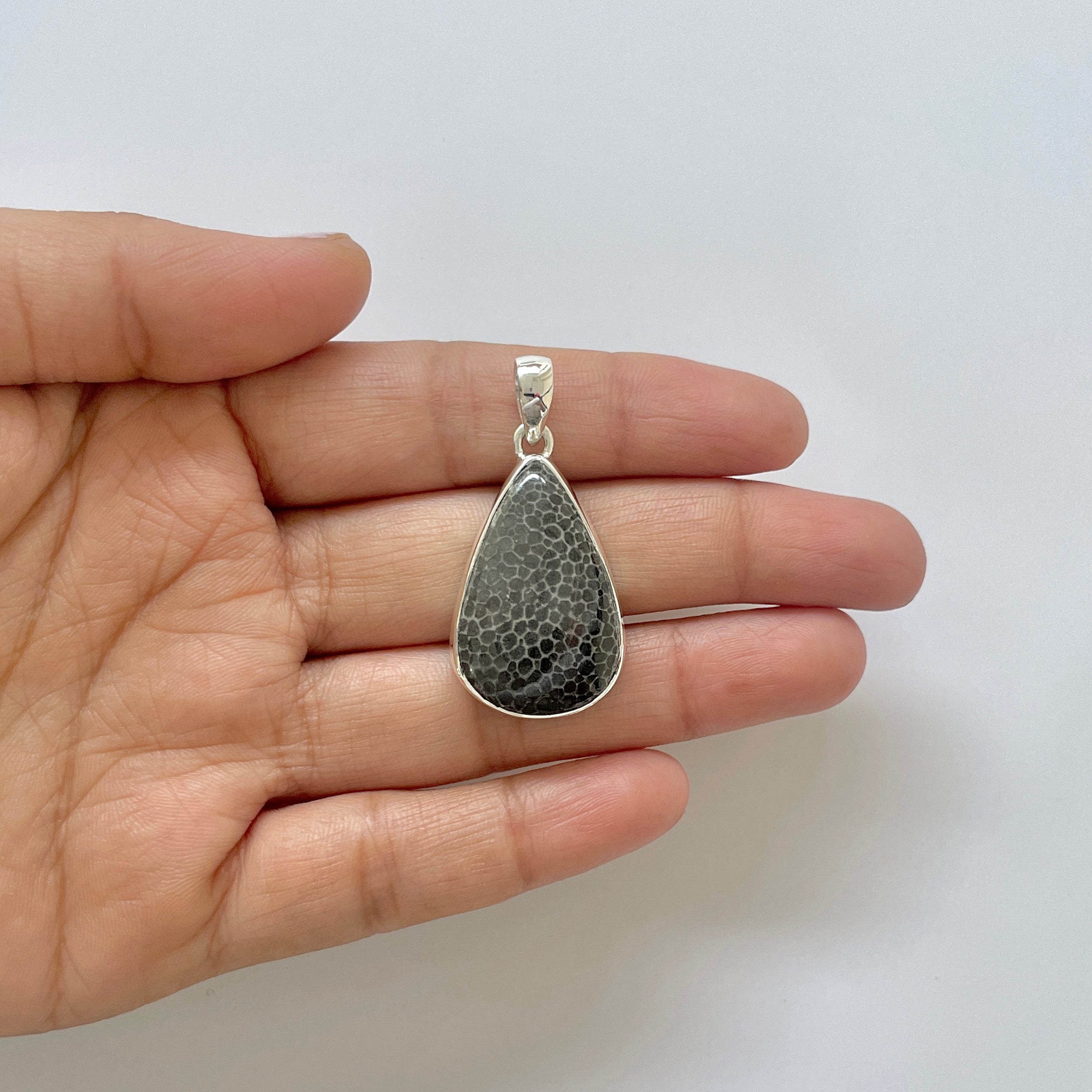 Stingray Coral Pendant-(SRC-1-10)