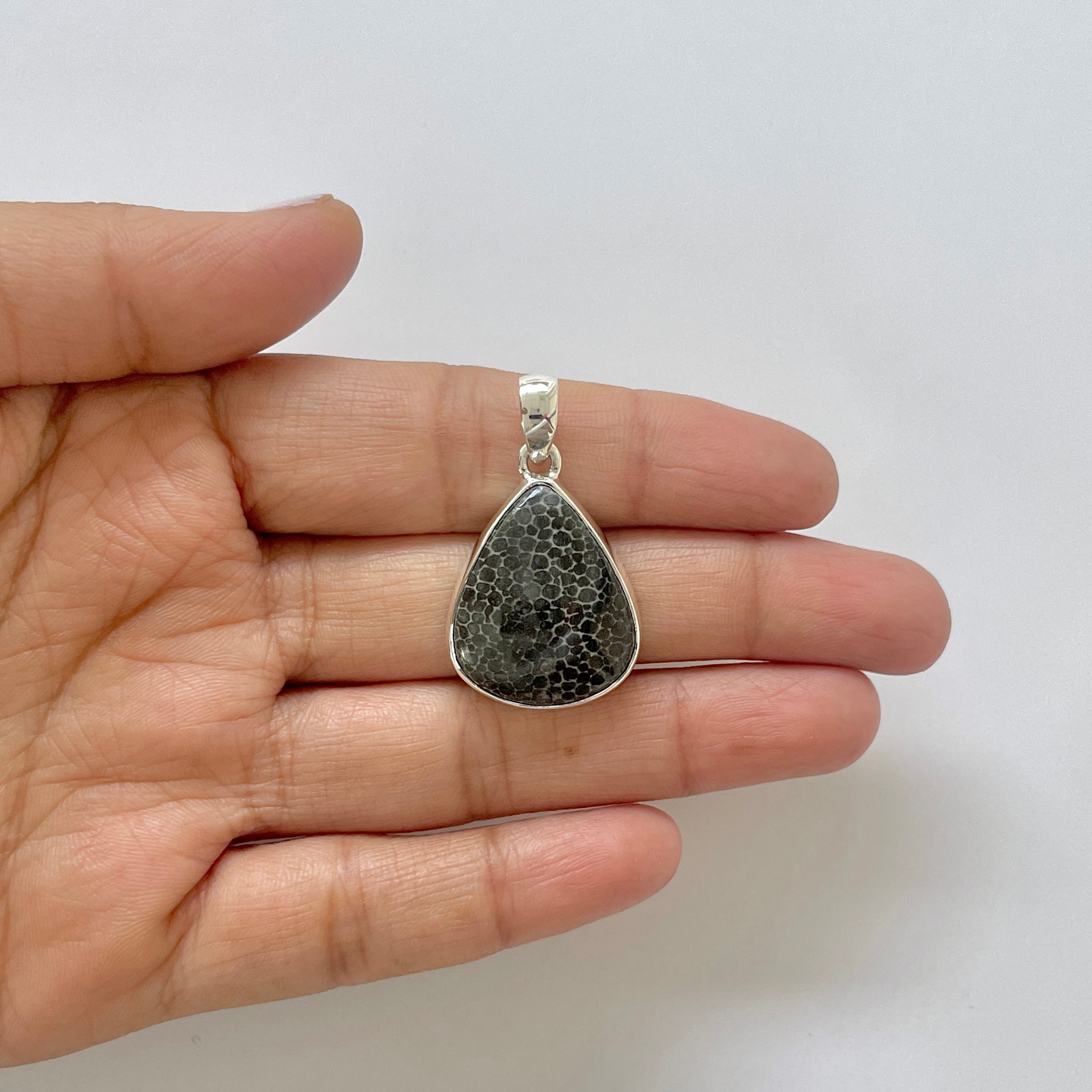 Stingray Coral Pendant-(SRC-1-11)