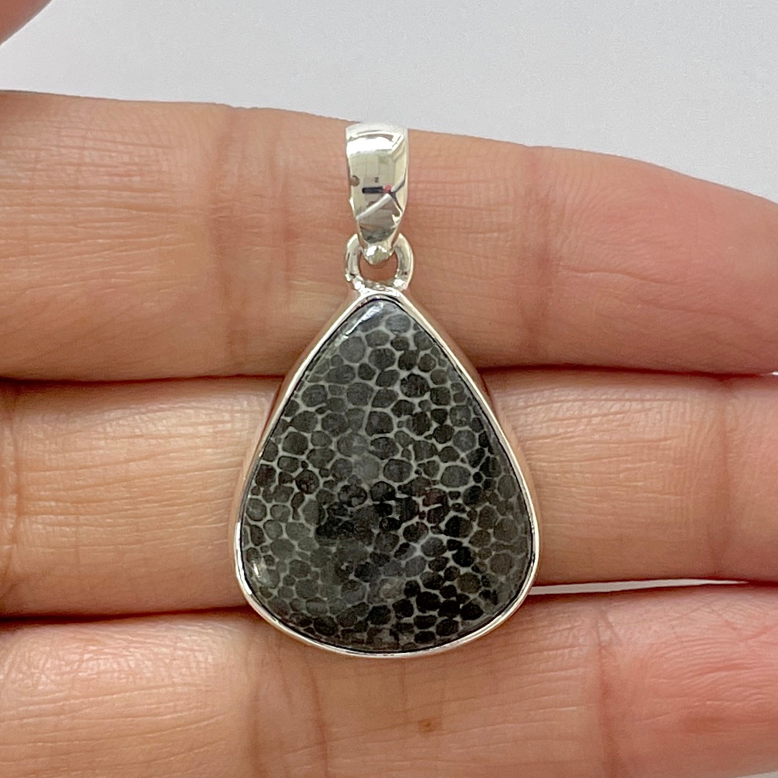 Stingray Coral Pendant-(SRC-1-11)