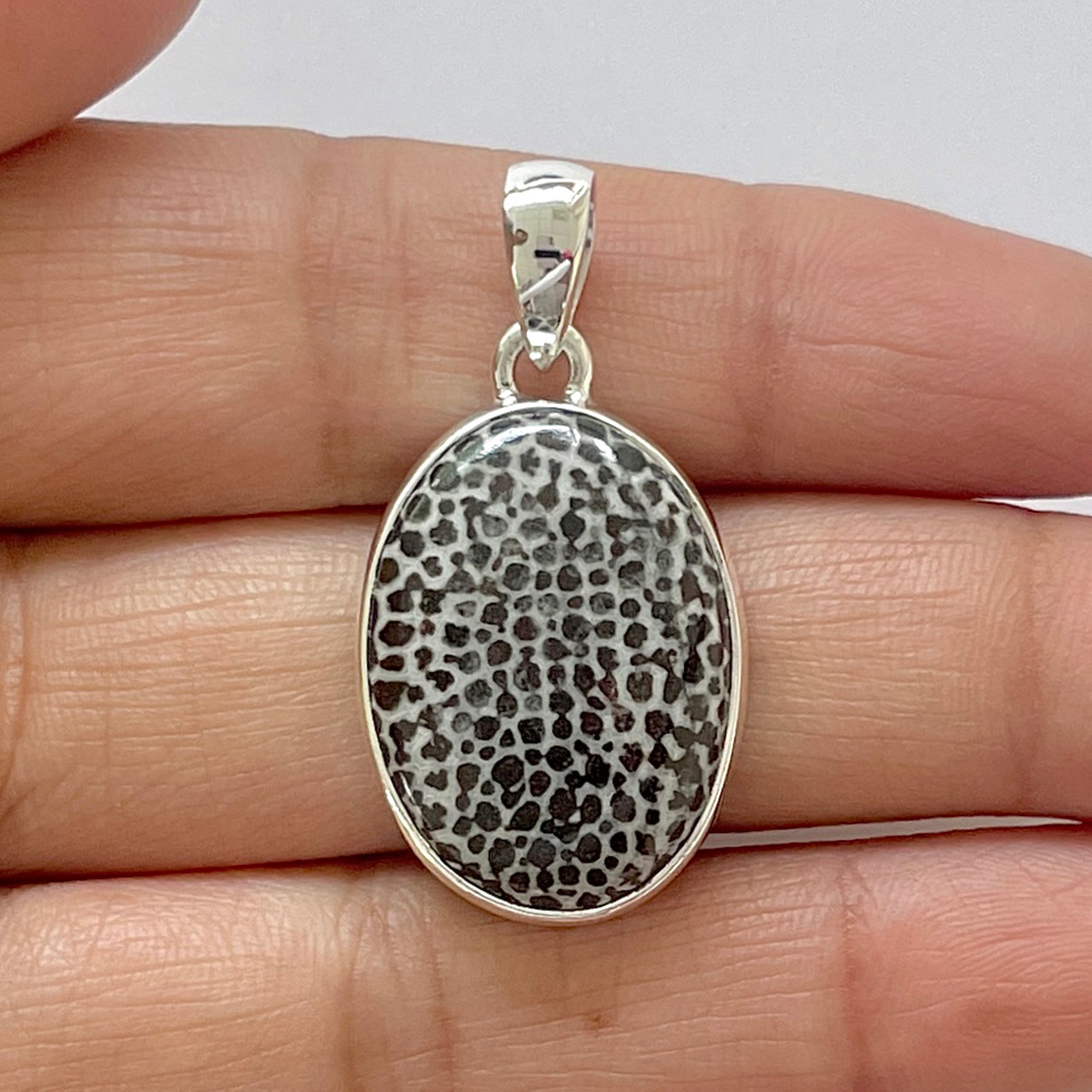 Stingray Coral Pendant-(SRC-1-14)