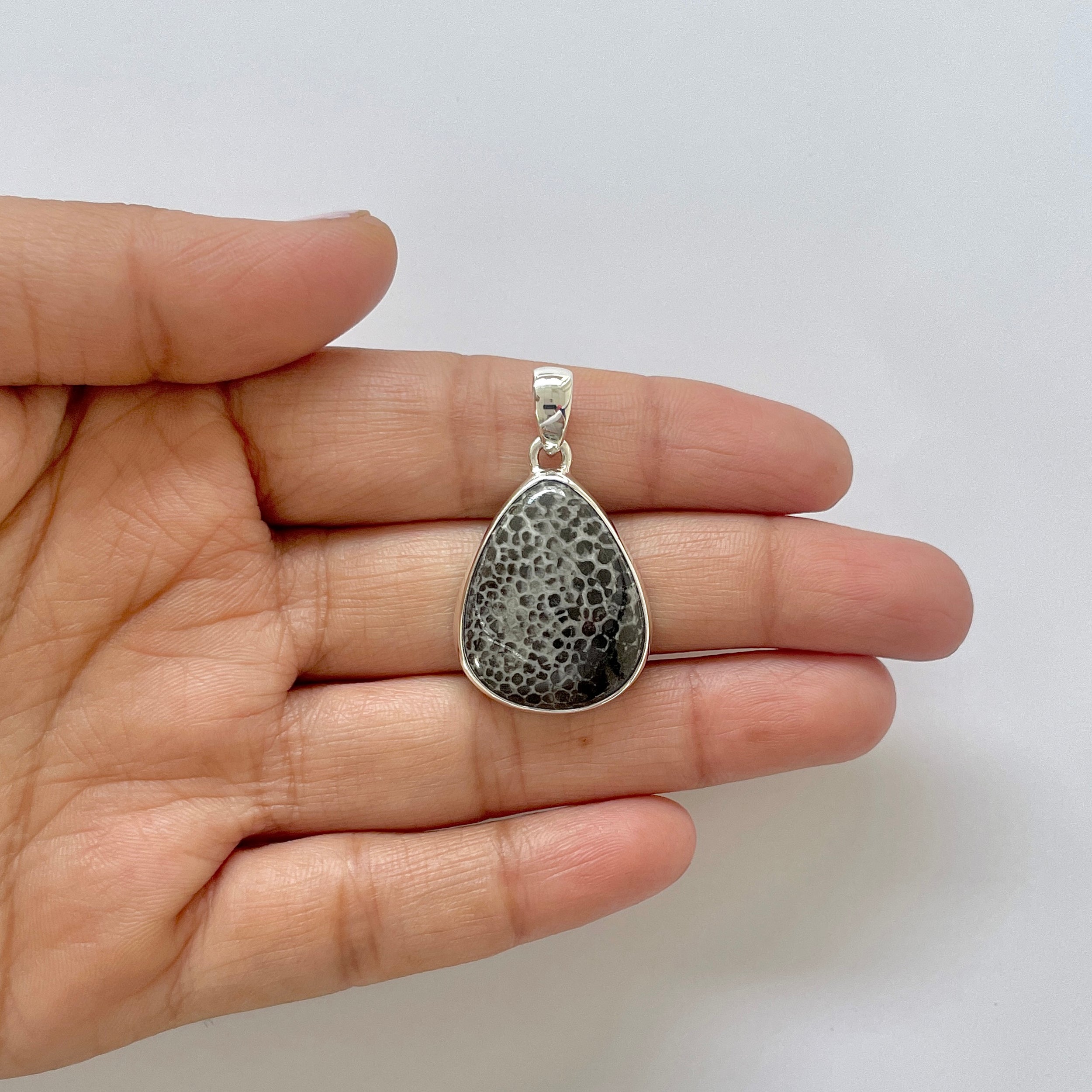 Stingray Coral Pendant-(SRC-1-20)