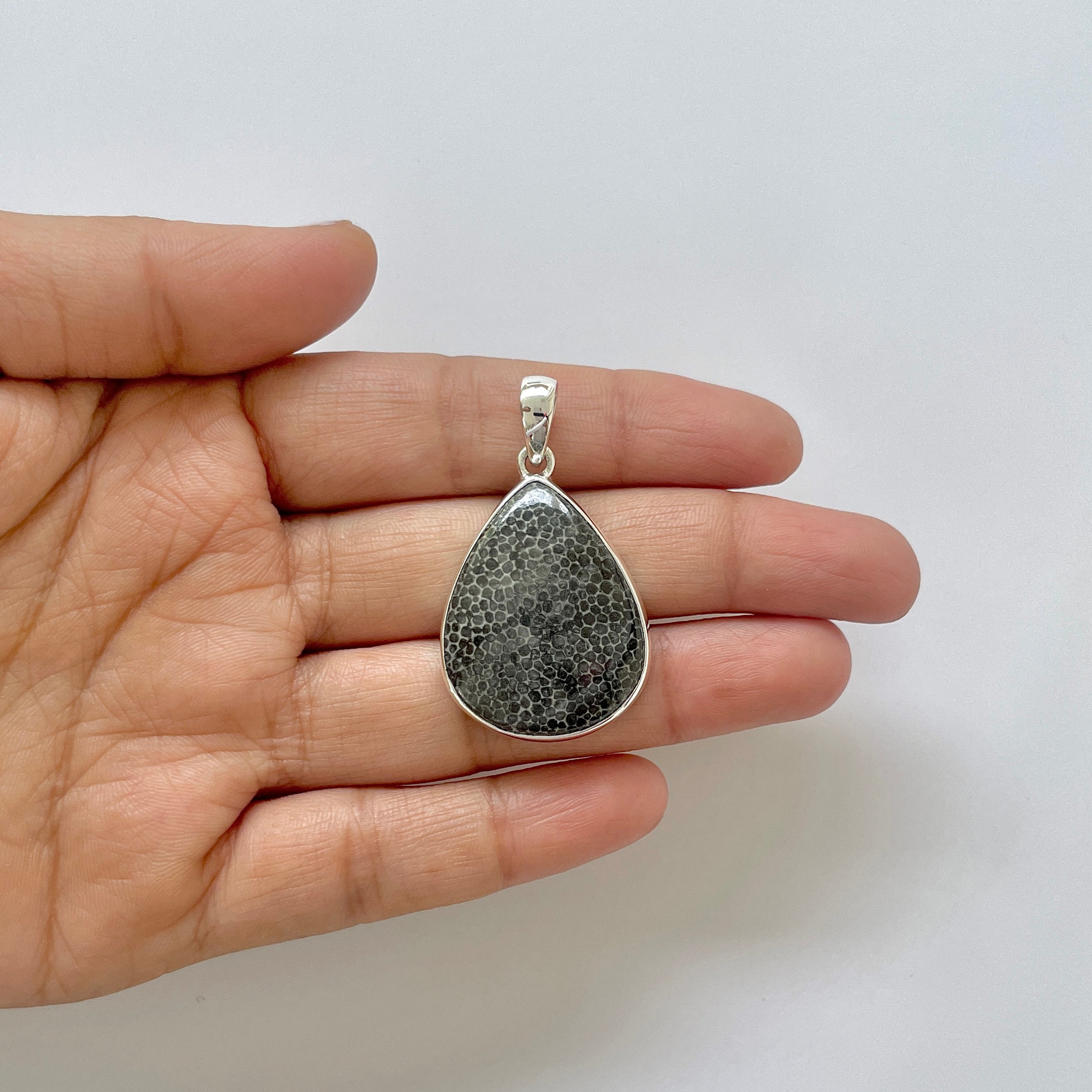 Stingray Coral Pendant-(SRC-1-22)