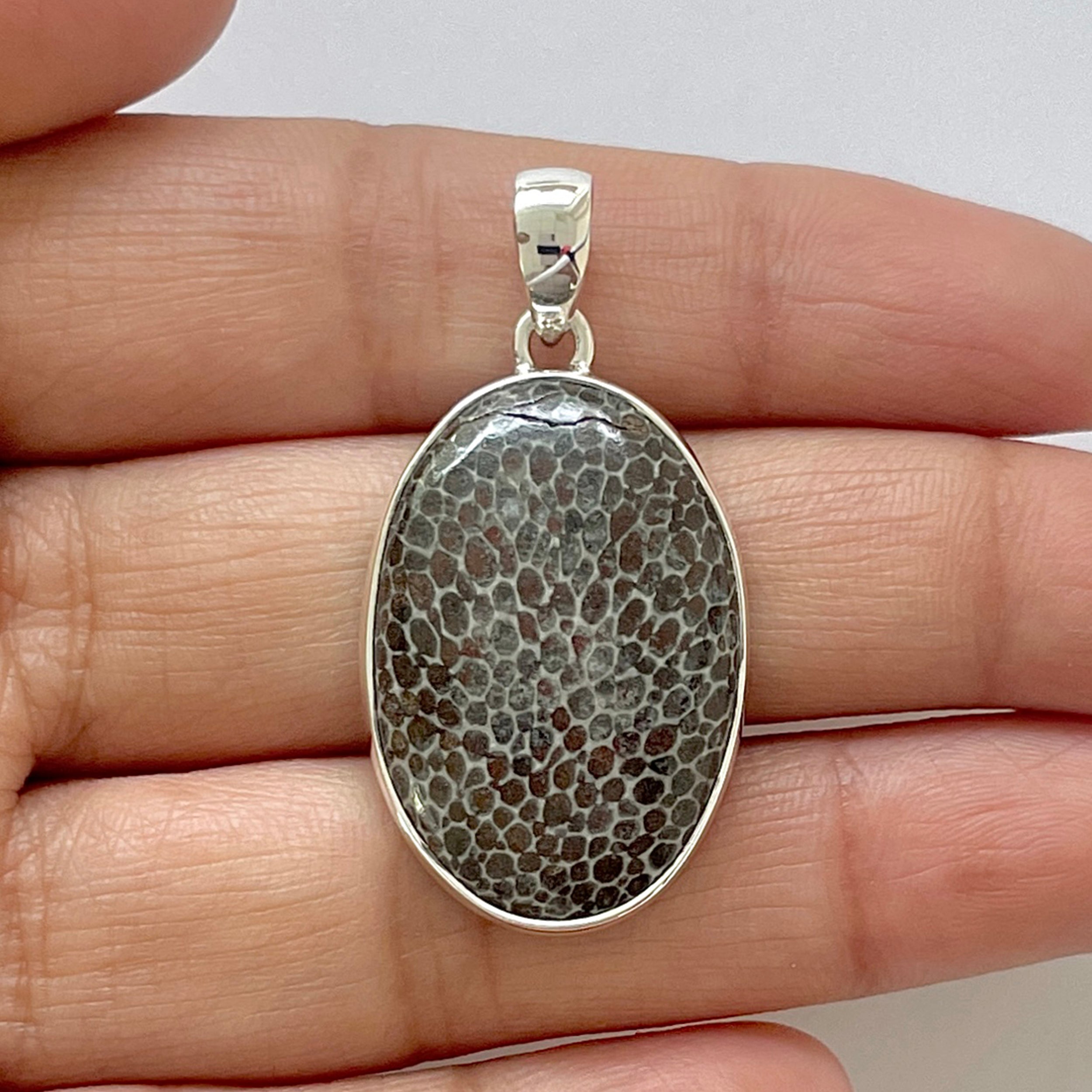 Stingray Coral Pendant-(SRC-1-25)