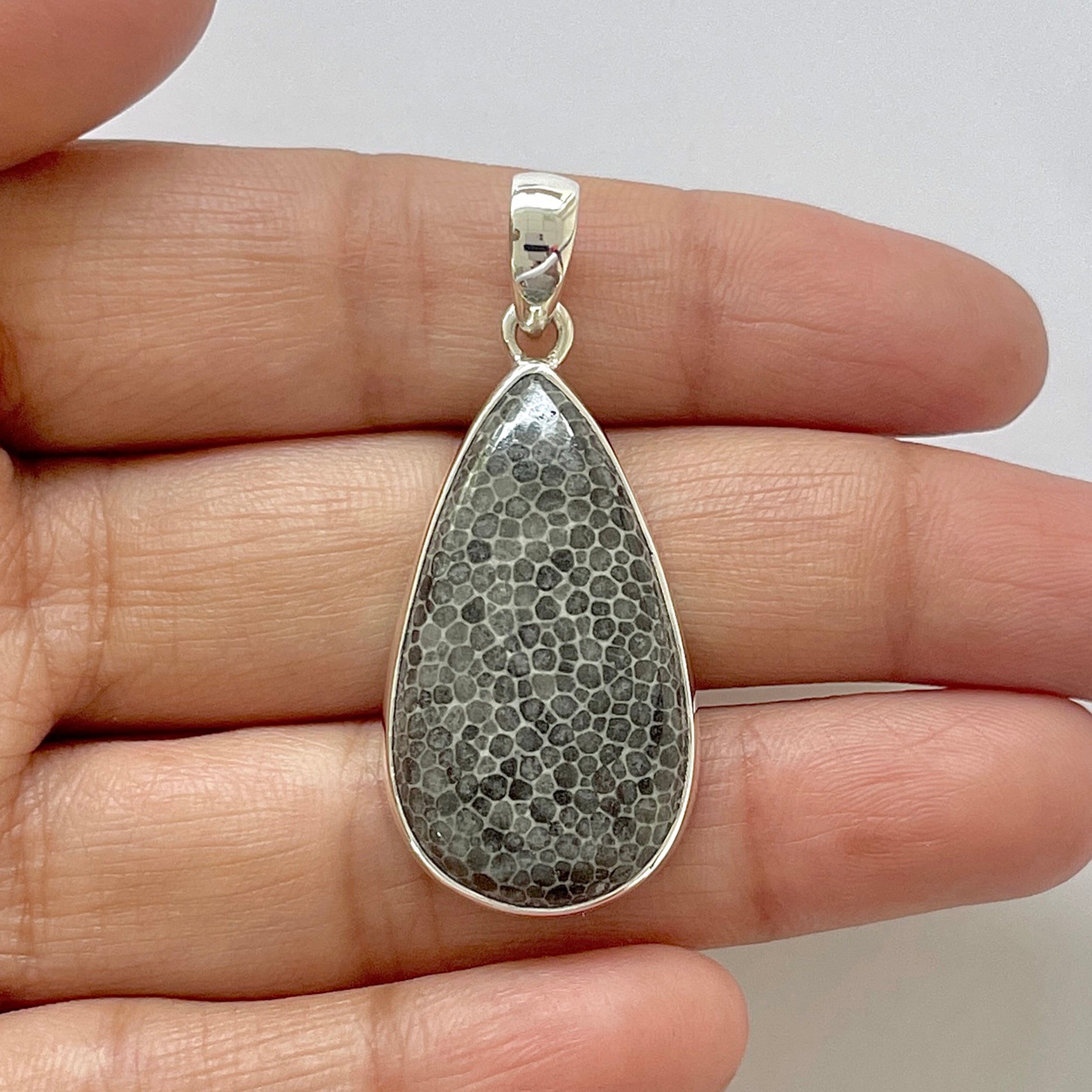 Stingray Coral Pendant-(SRC-1-26)