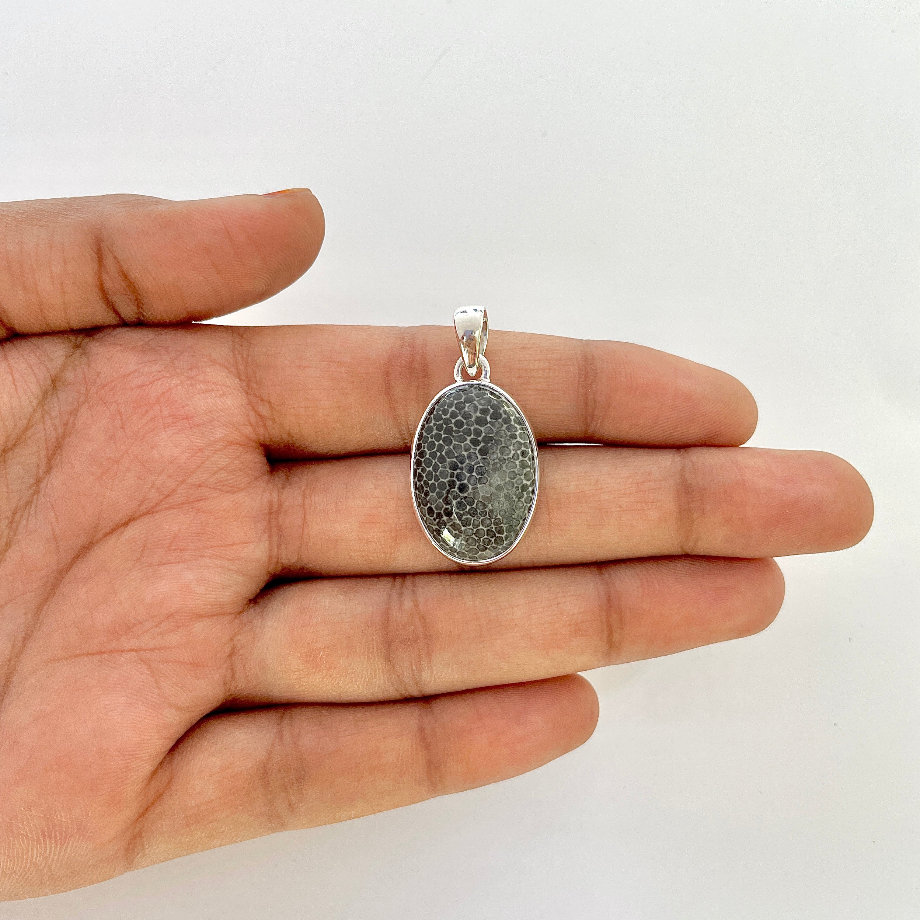 Stingray Coral Pendant-(SRC-1-27)