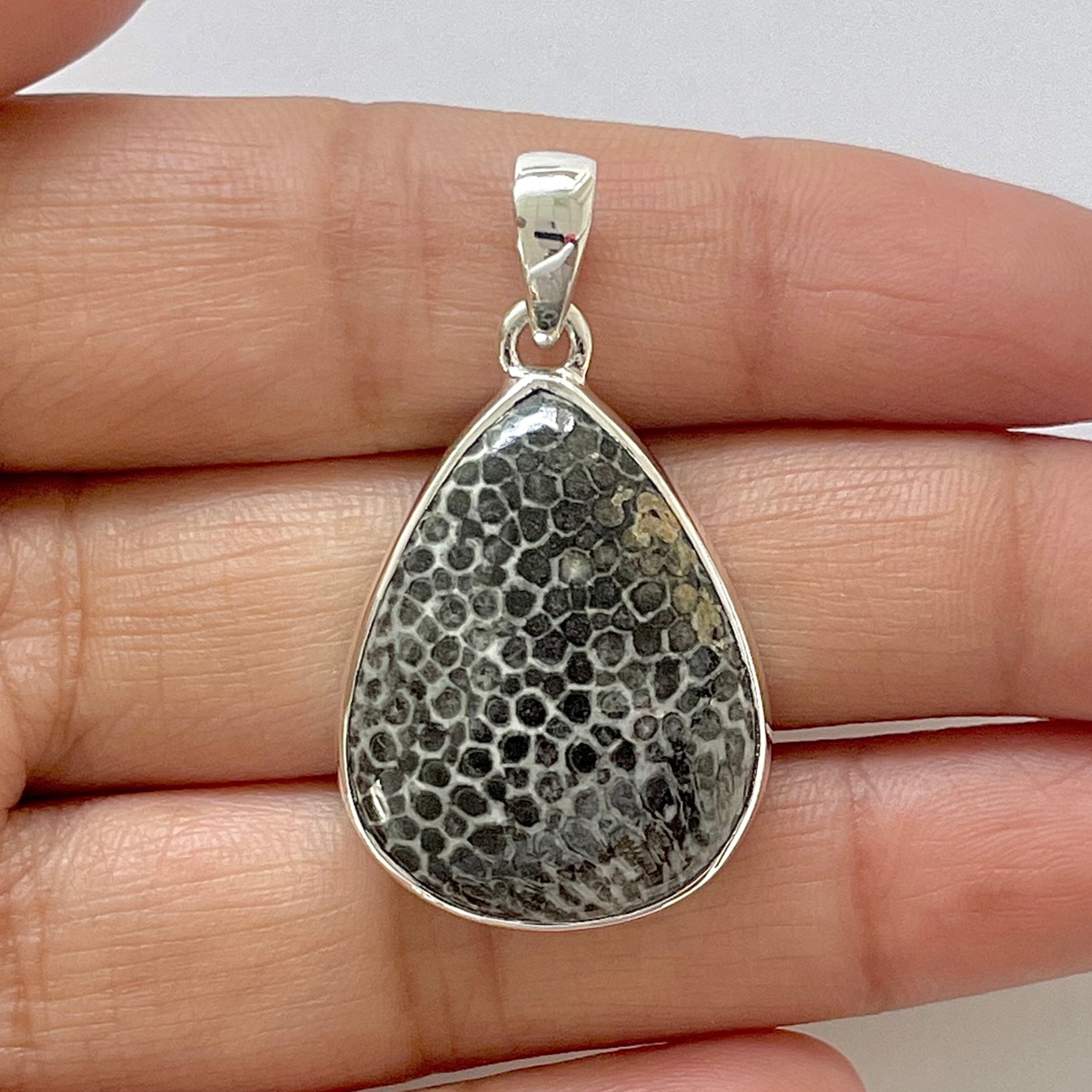 Stingray Coral Pendant-(SRC-1-4)