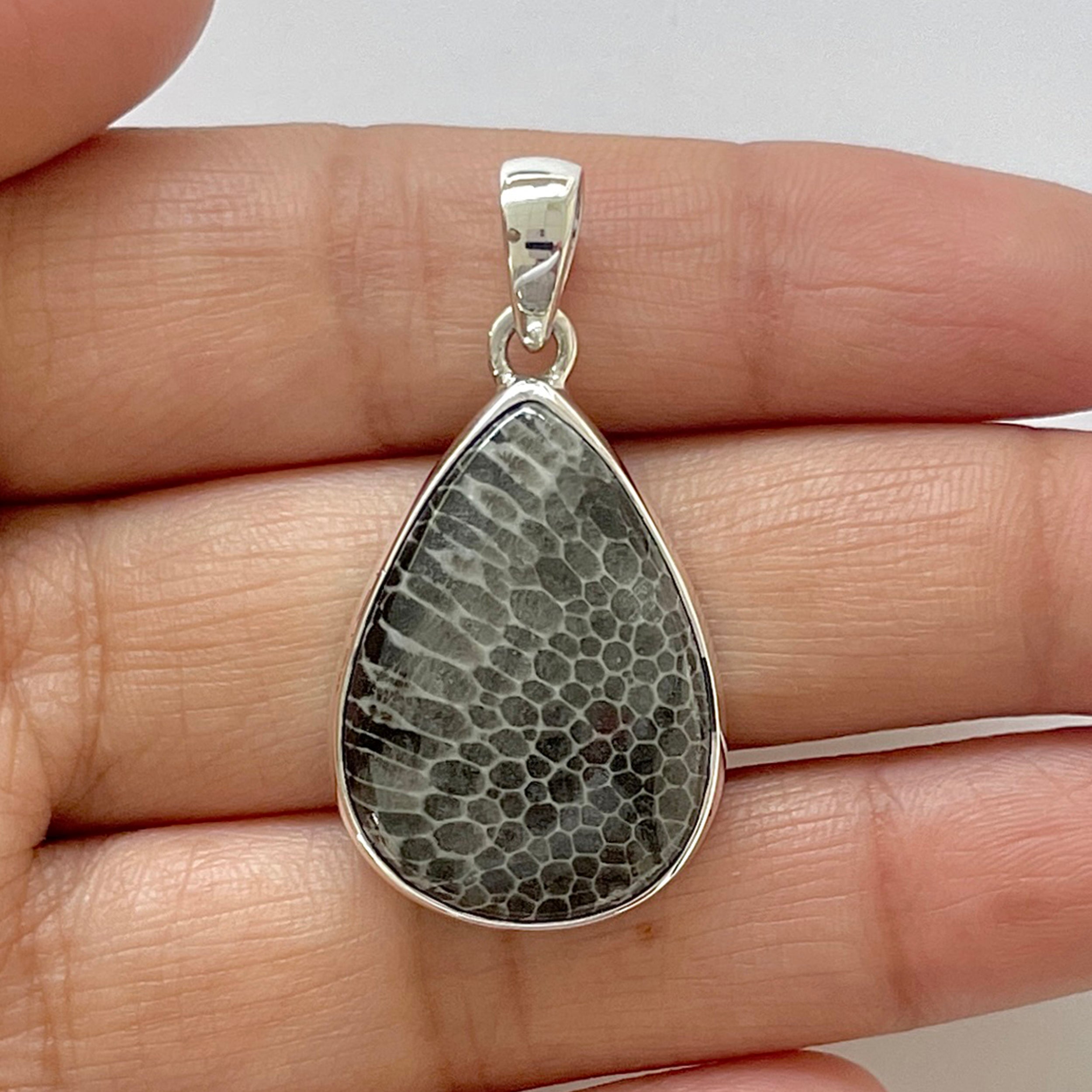 Stingray Coral Pendant-(SRC-1-7)