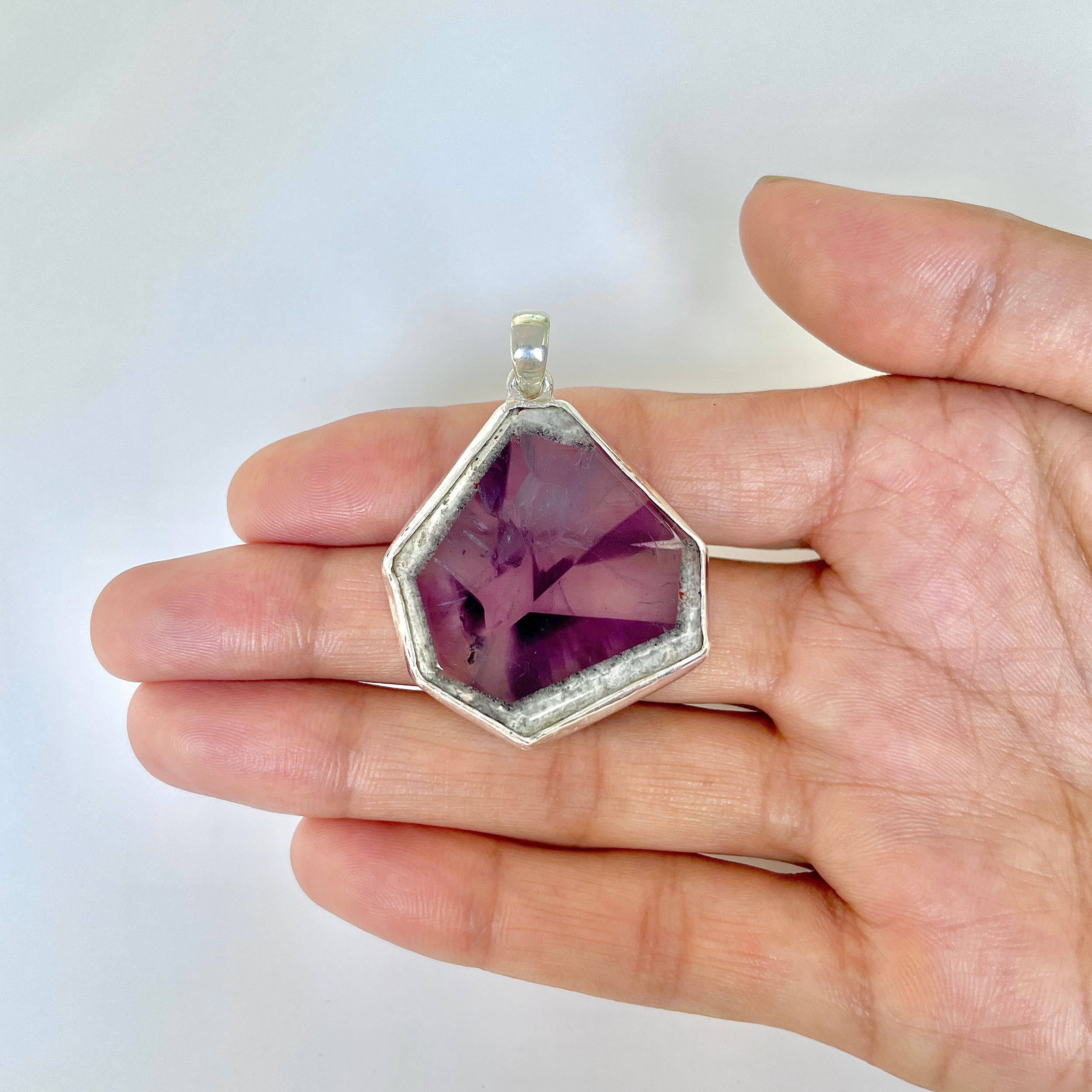 Star Amethyst Slice Pendant-(STA-1-112)