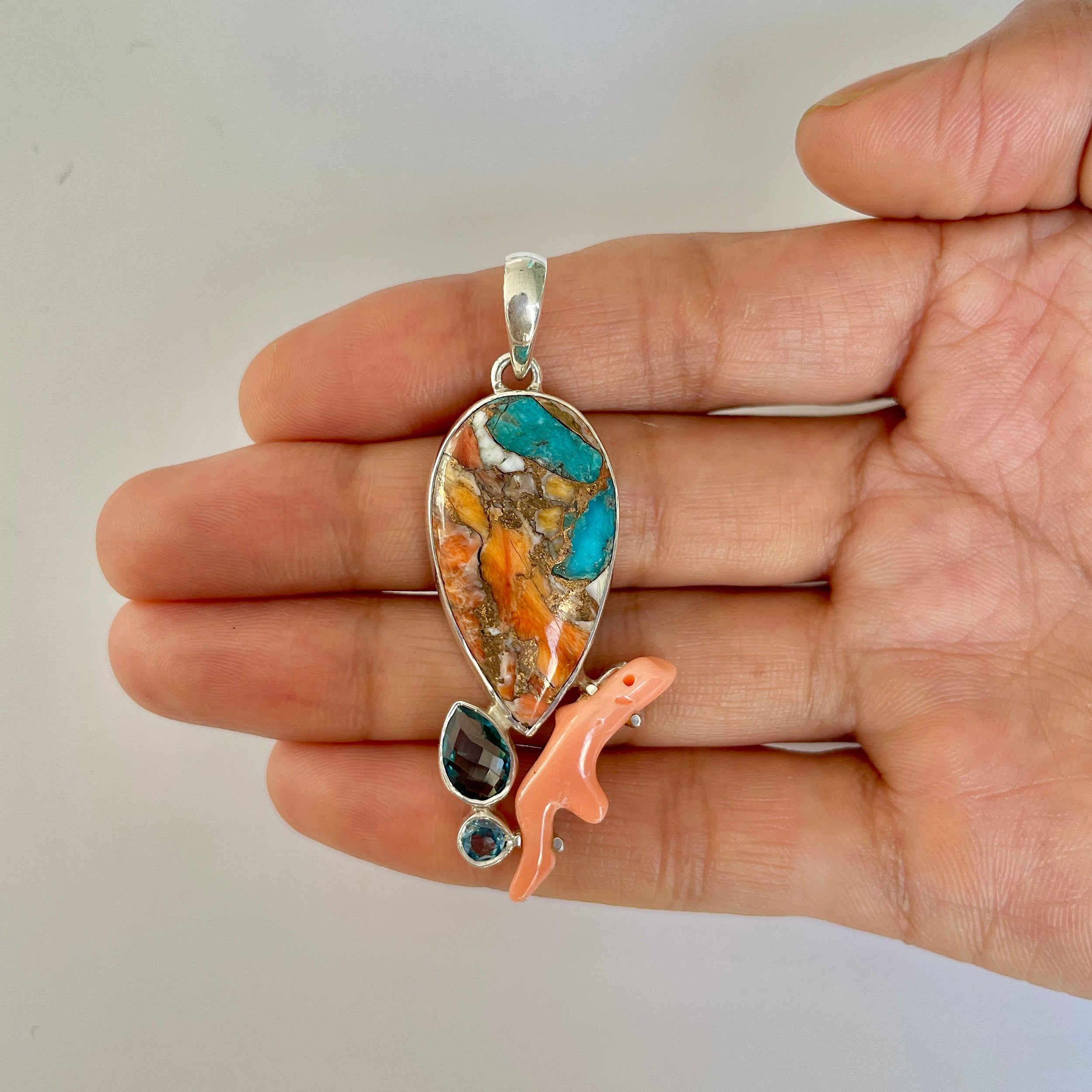 Spiny Oyster Turquoise Pendant-(TRO-1-39)