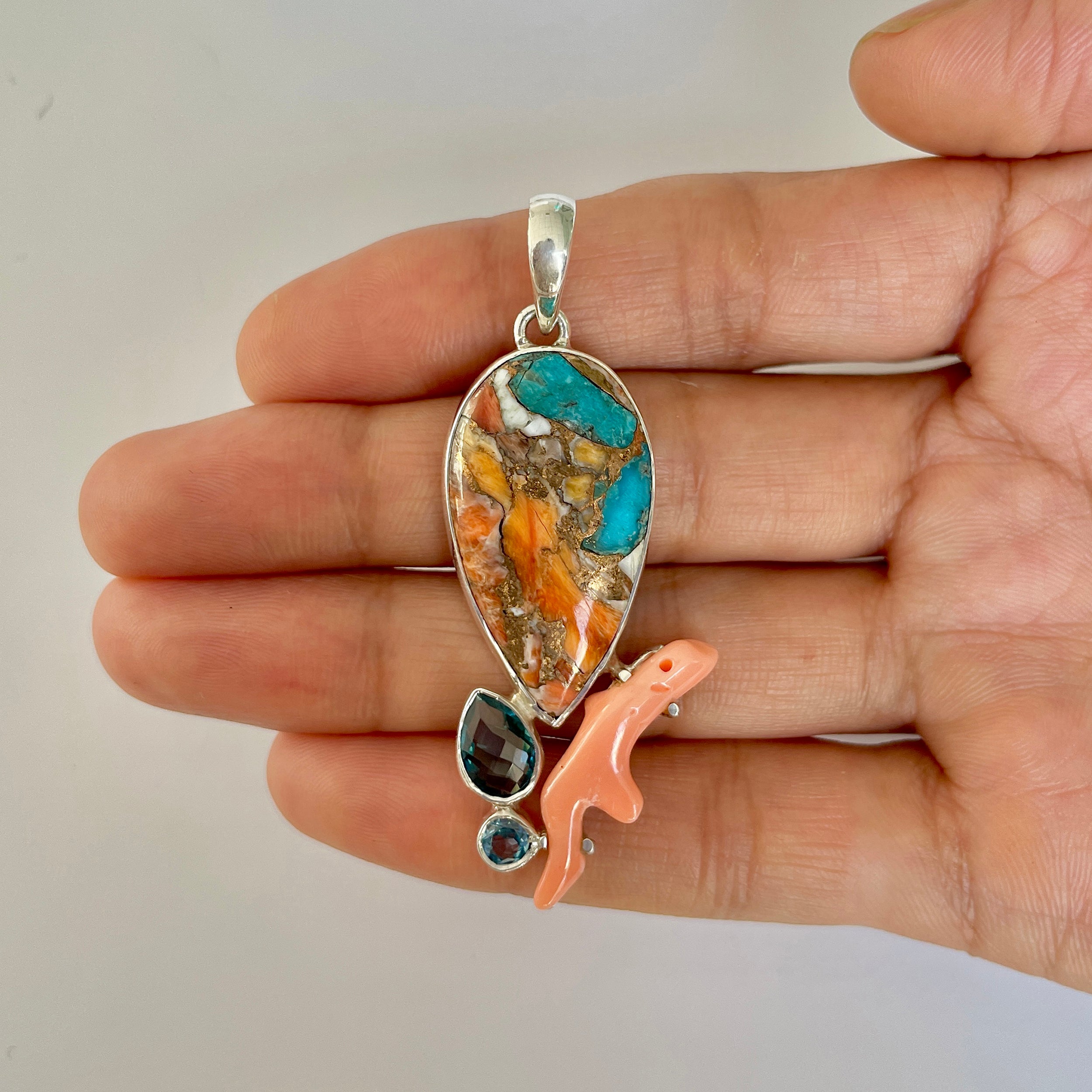 Spiny Oyster Turquoise Pendant-(TRO-1-39)