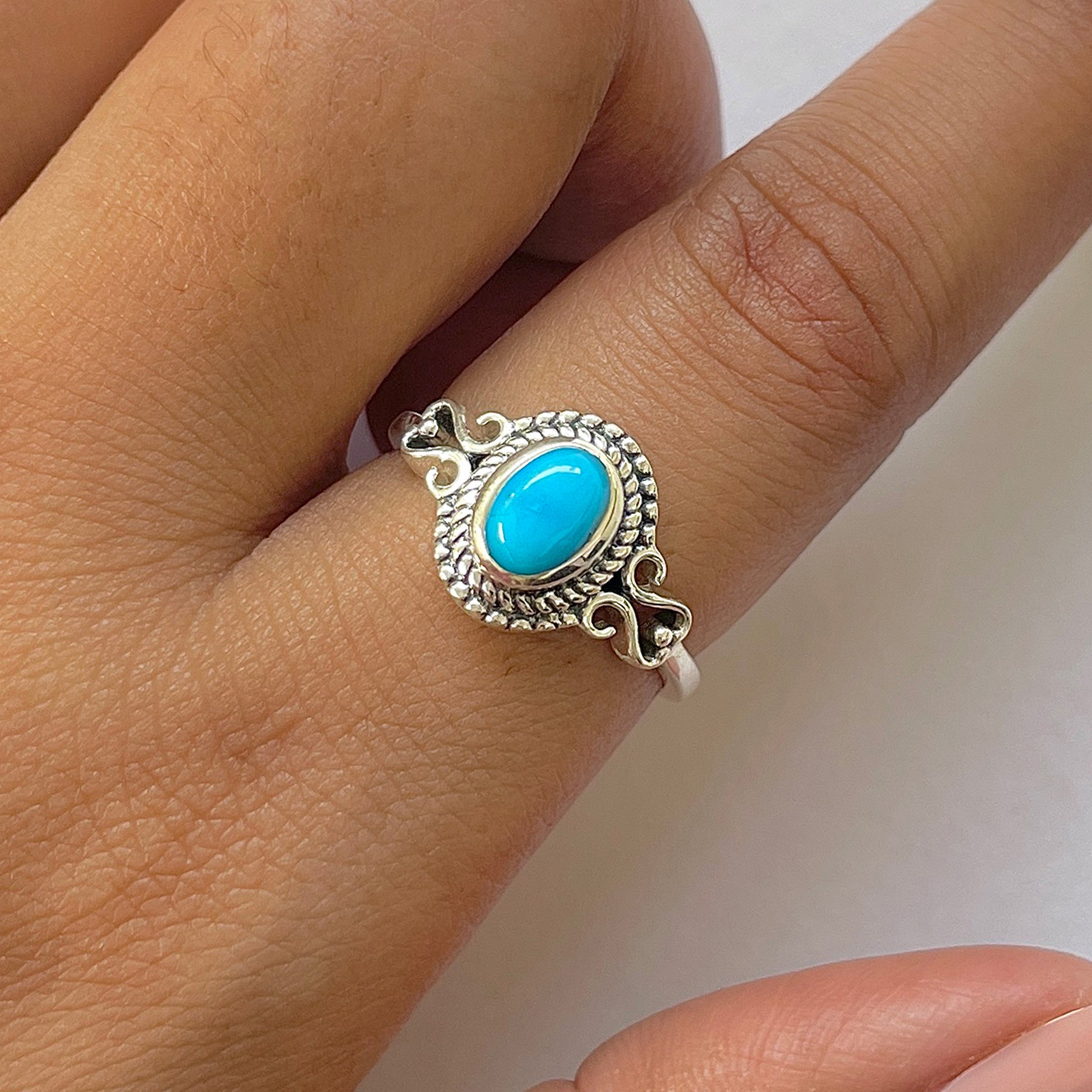 Turquoise Ring-(TRQ-RDR-762.)