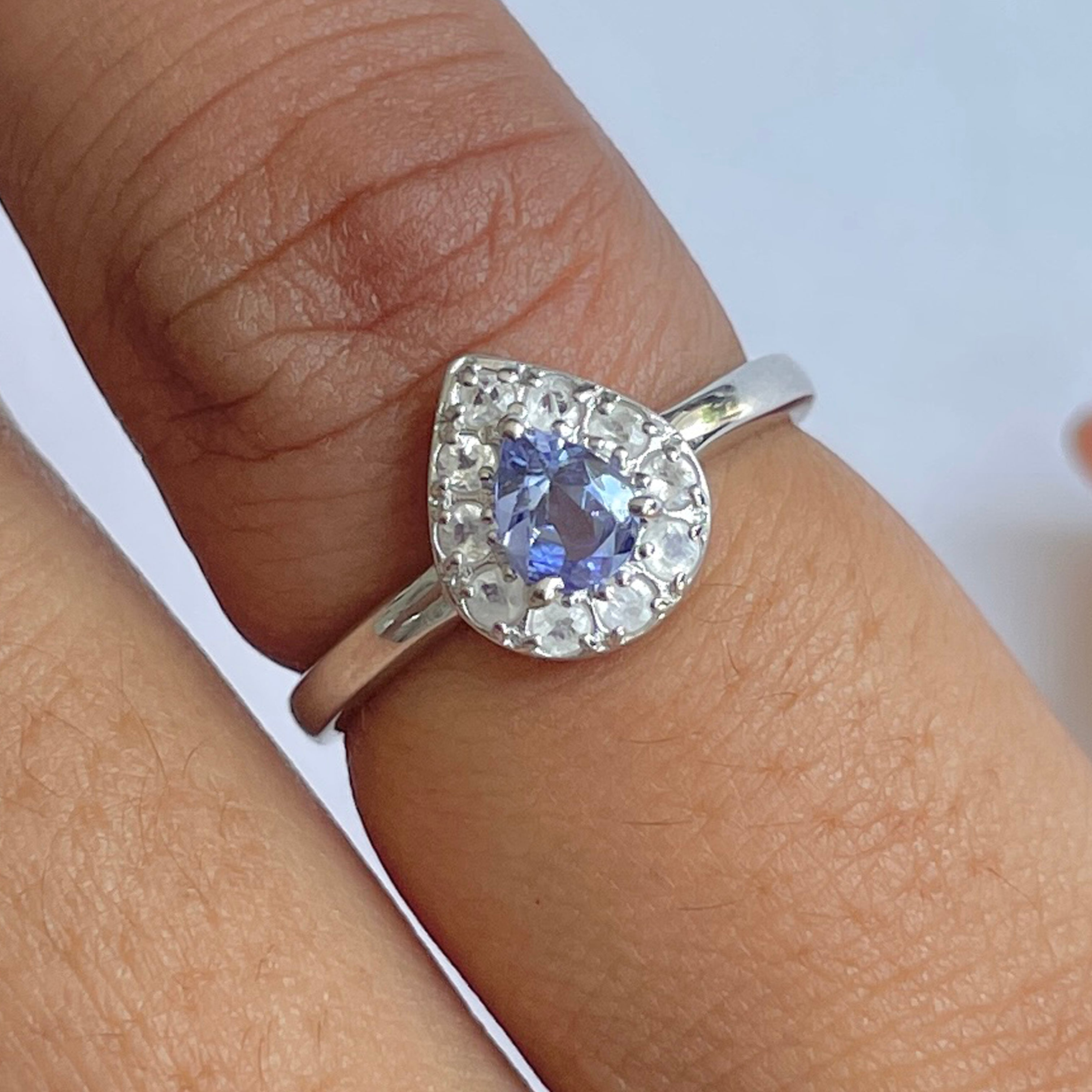 Tanzanite Ring-(TZN-RDR-2535.)