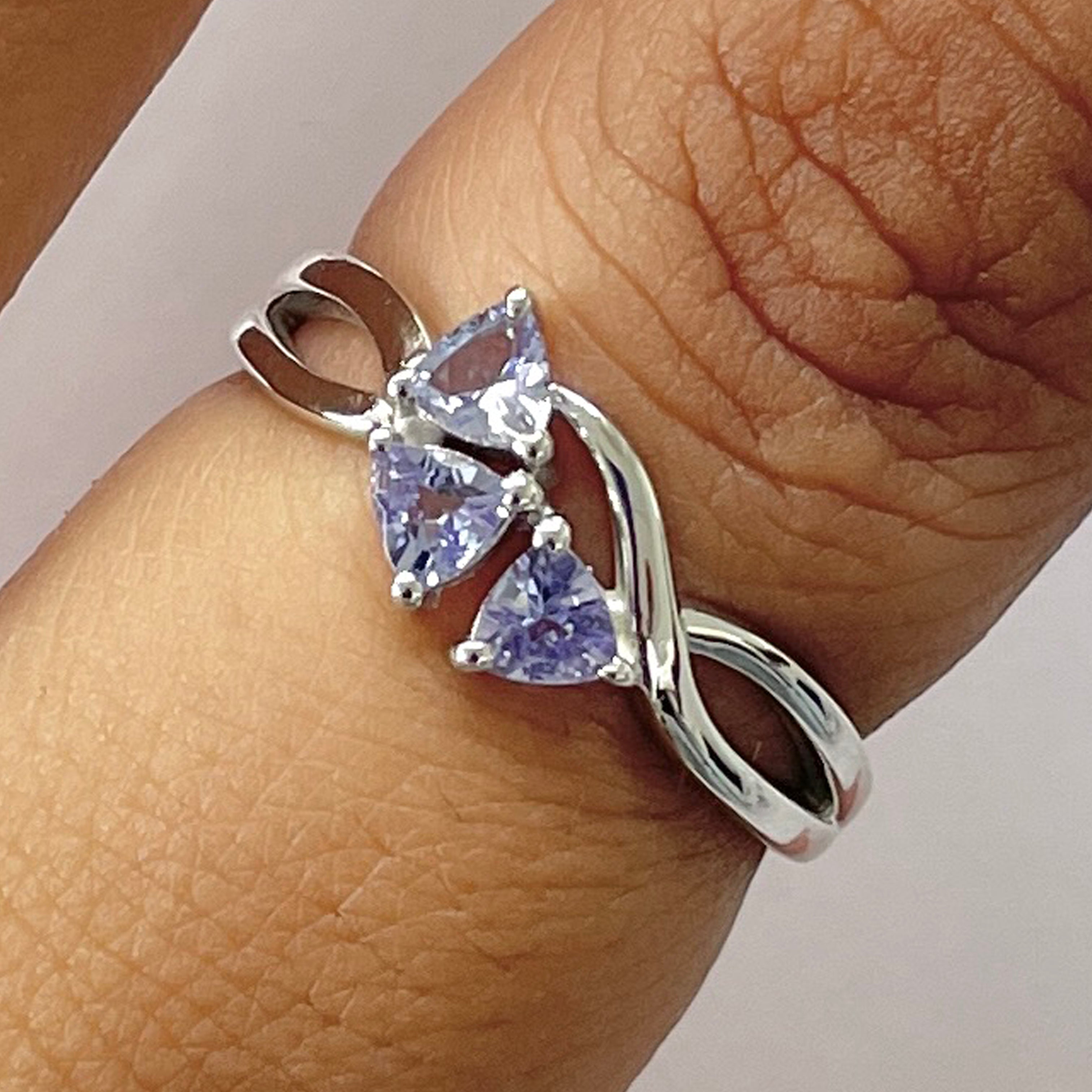 Tanzanite Ring-(TZN-RDR-2596.)