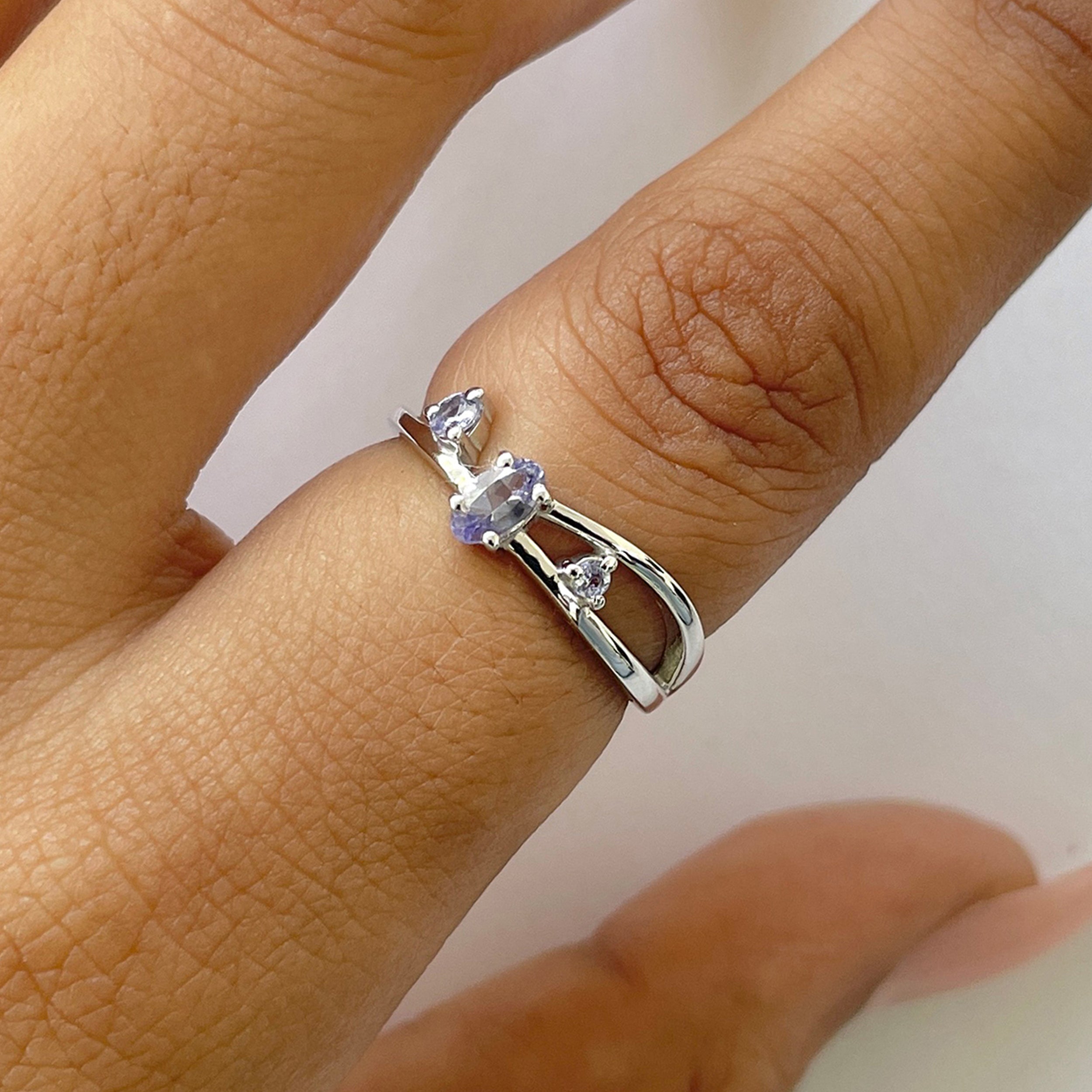 Tanzanite Ring-(TZN-RDR-2629.)