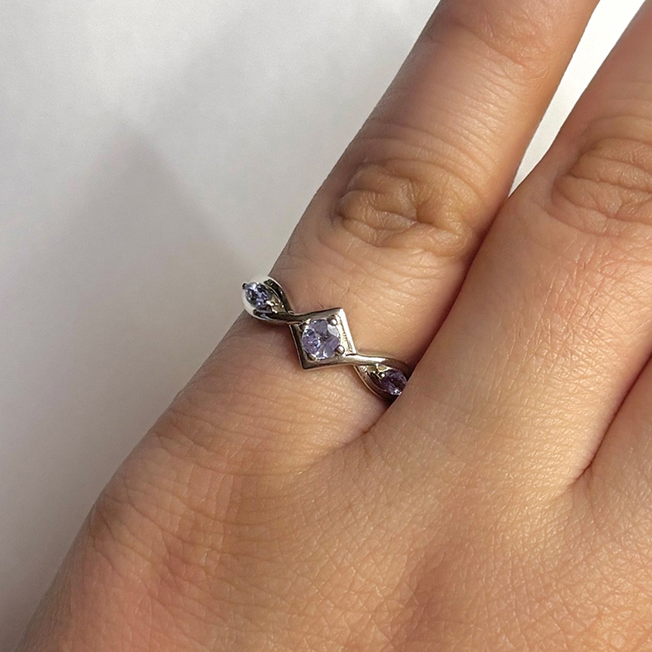 Tanzanite Ring-(TZN-RDR-2711.)