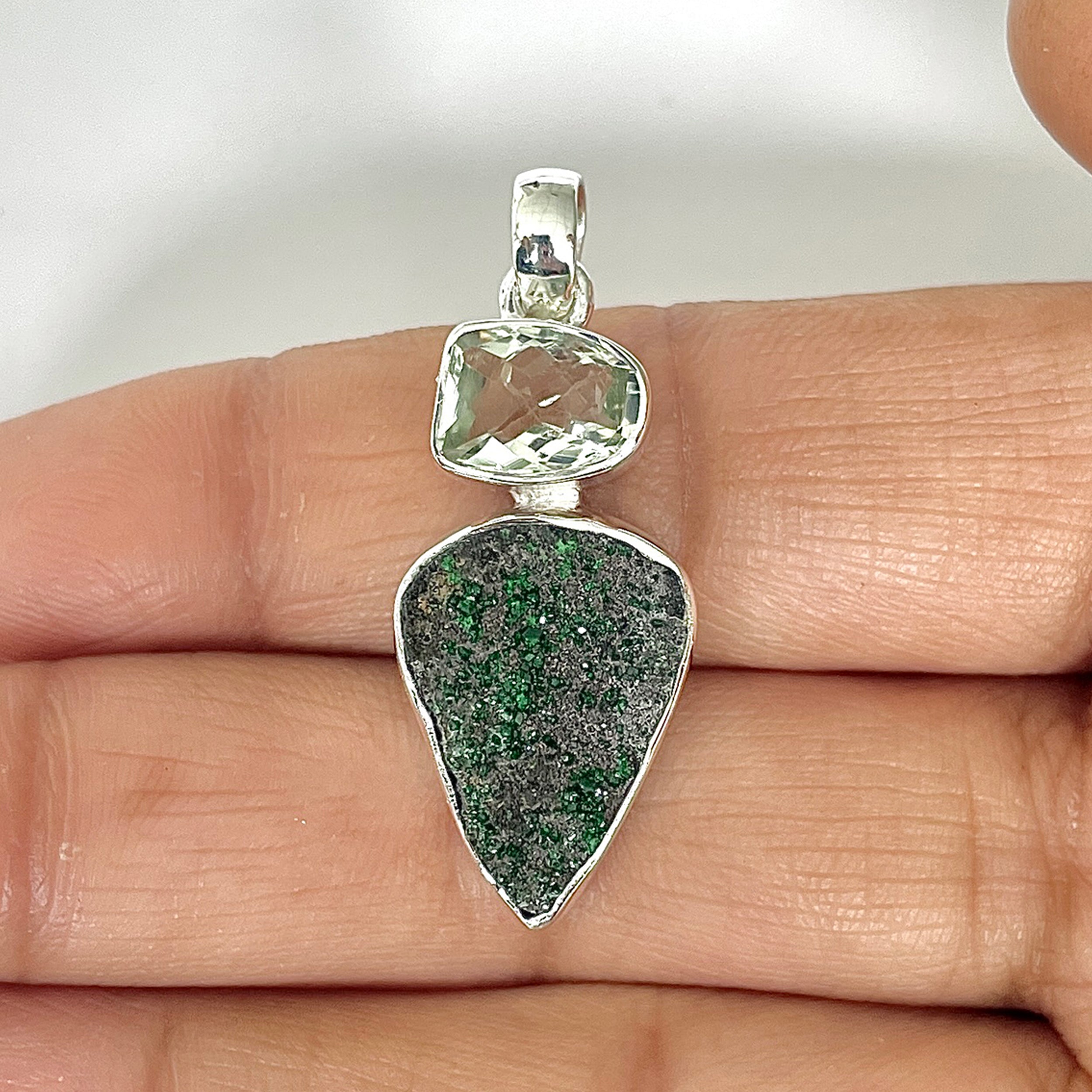Uvarovite Pendant-(UVR-1-11)