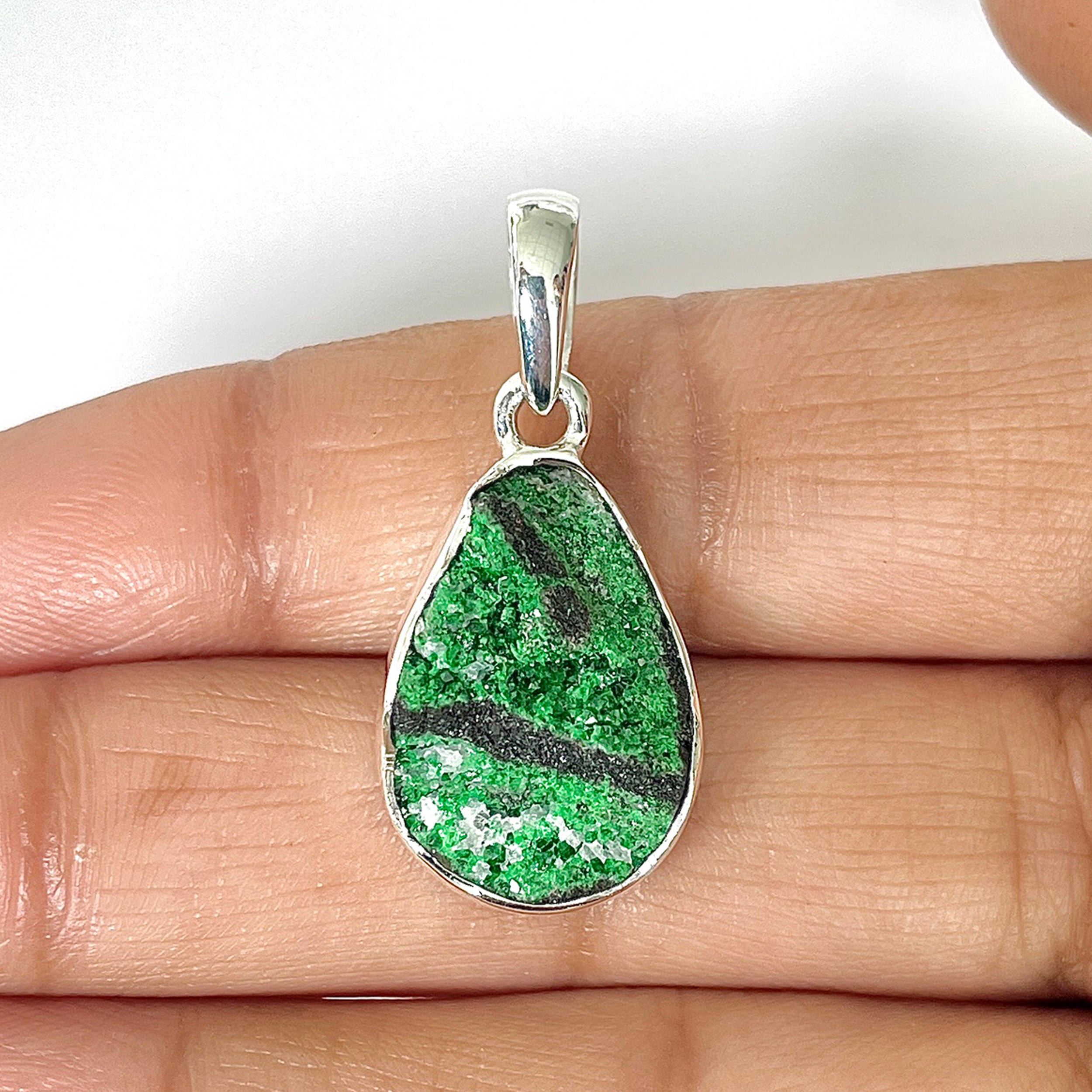 Uvarovite Pendant-(UVR-1-16)