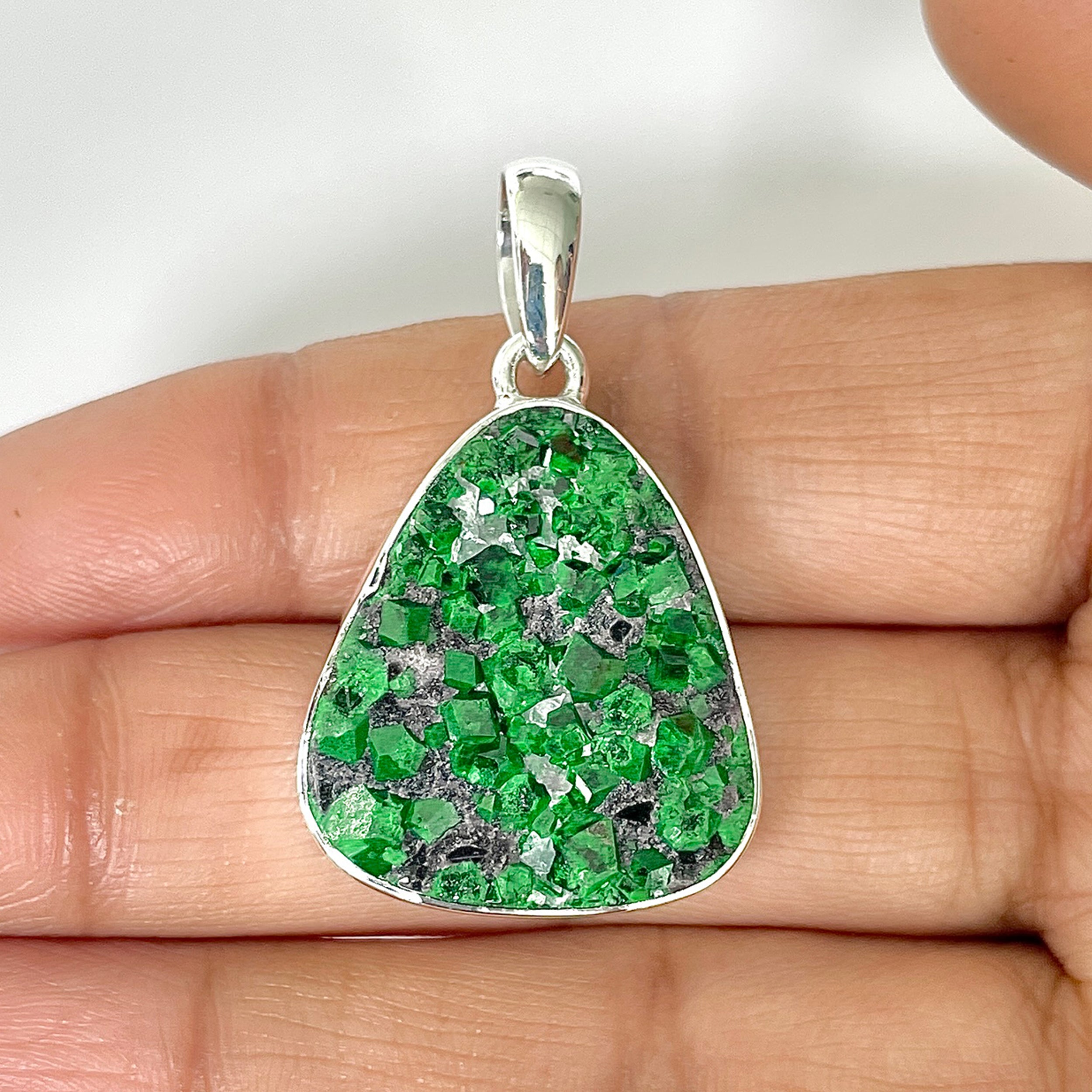 Uvarovite Pendant-(UVR-1-18)