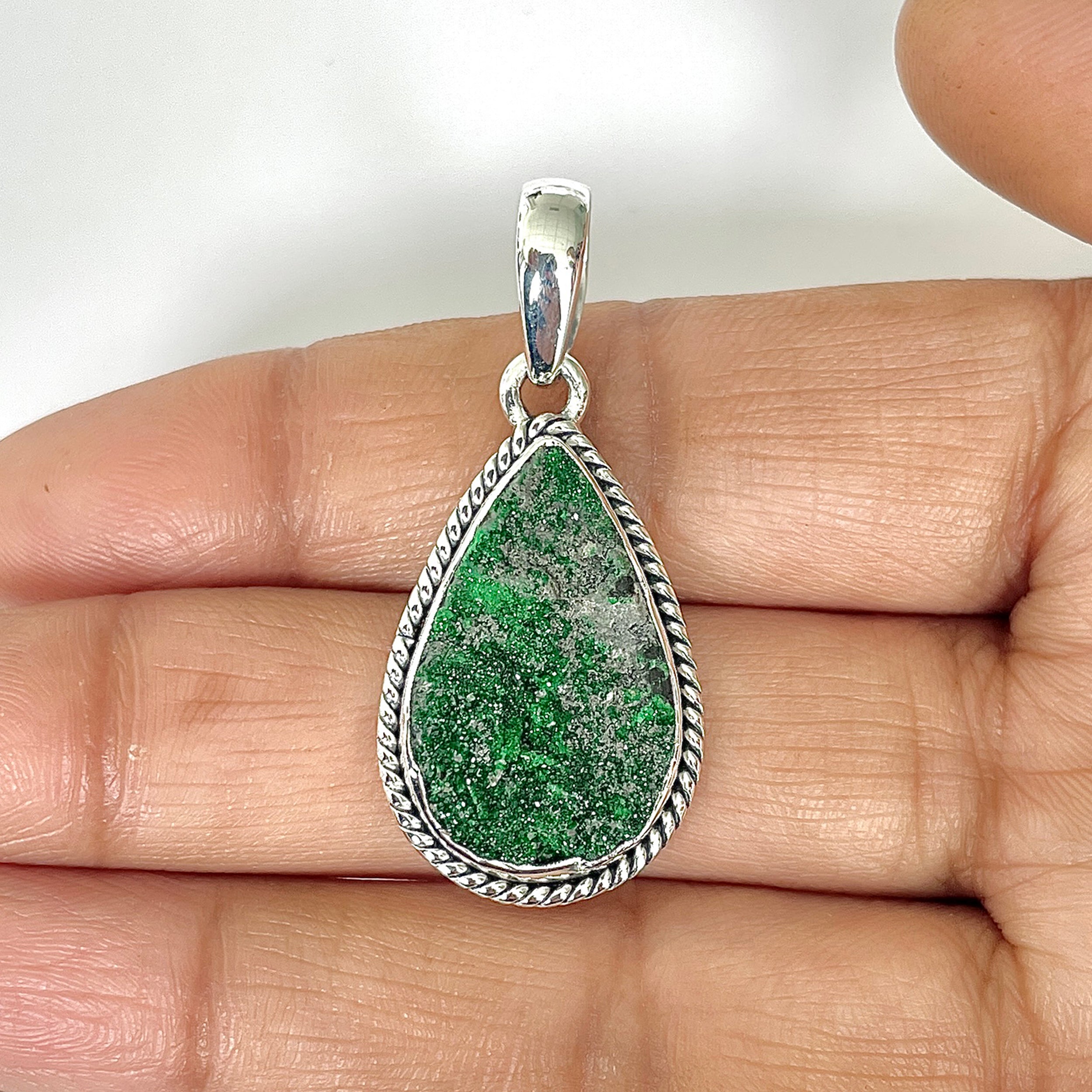 Uvarovite Pendant-(UVR-1-27)