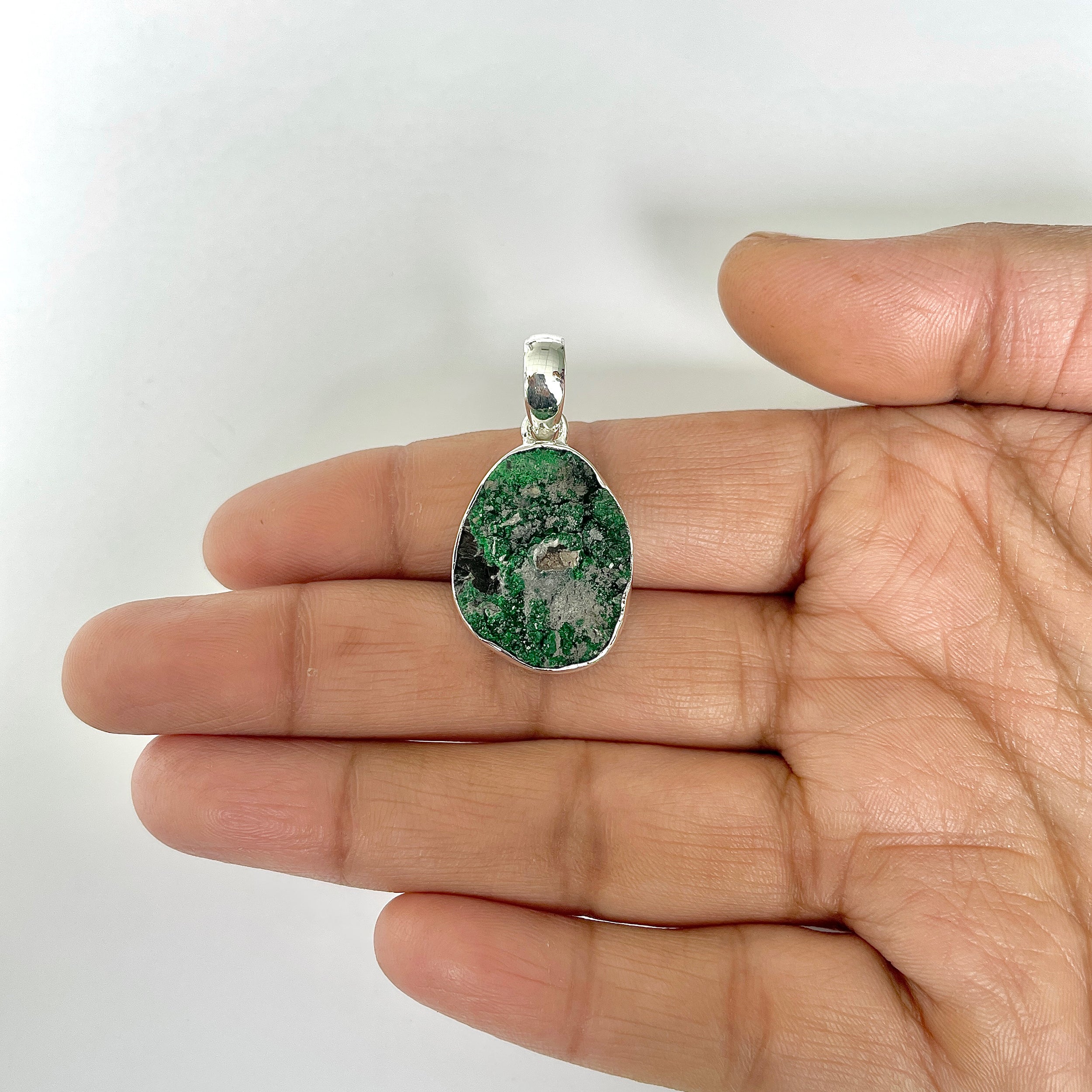 Uvarovite Pendant-(UVR-1-33)