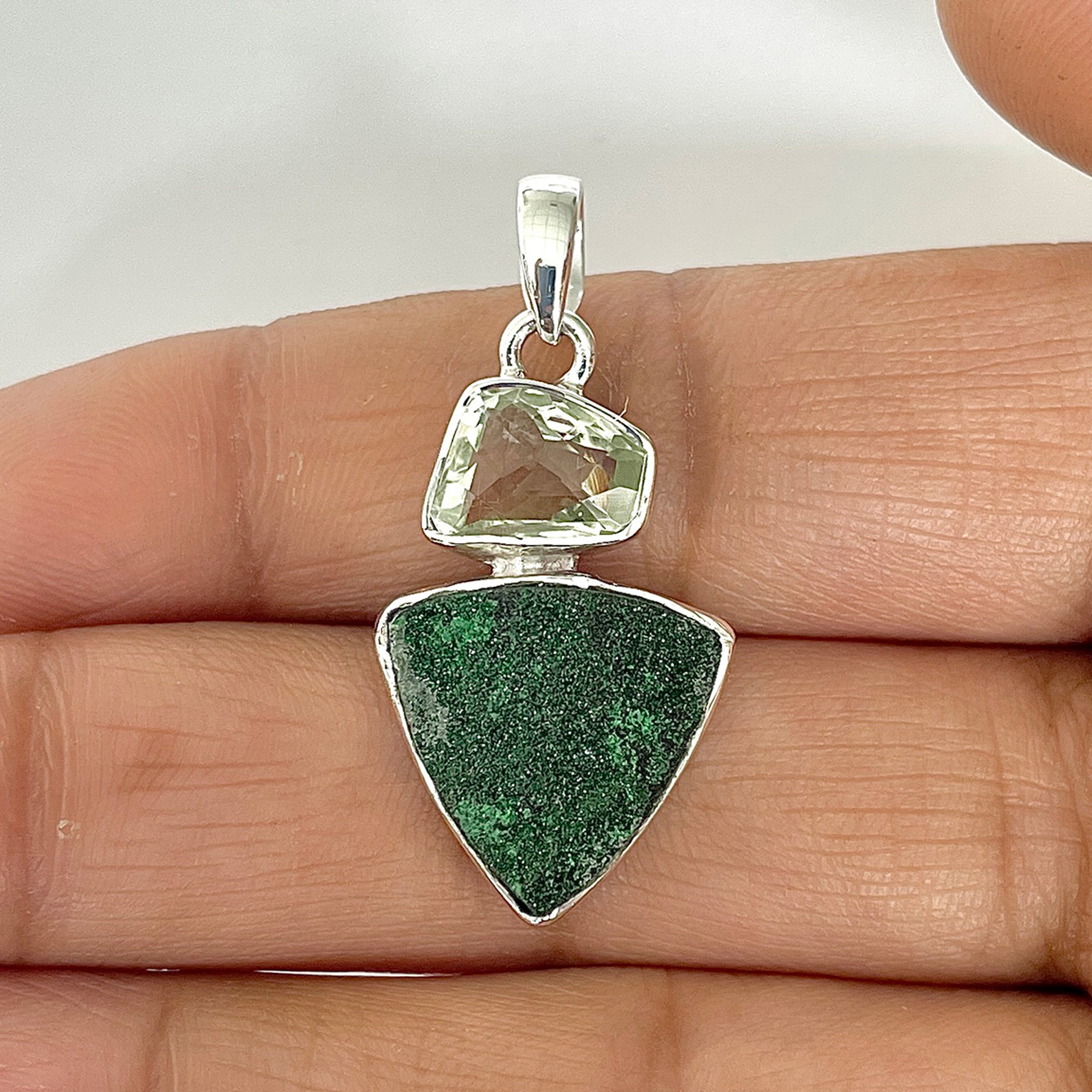 Uvarovite Pendant-(UVR-1-34)
