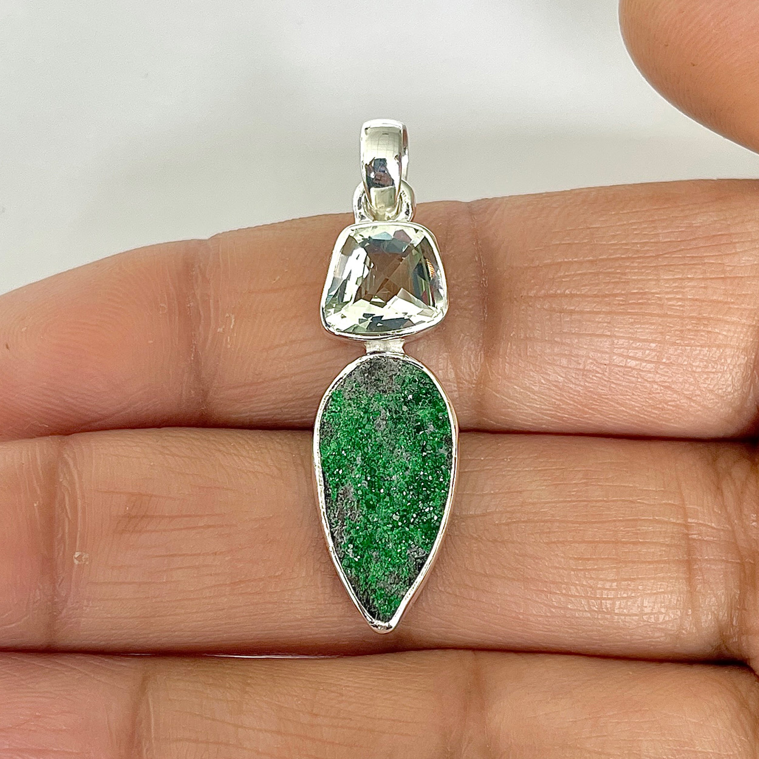 Uvarovite Pendant-(UVR-1-46)
