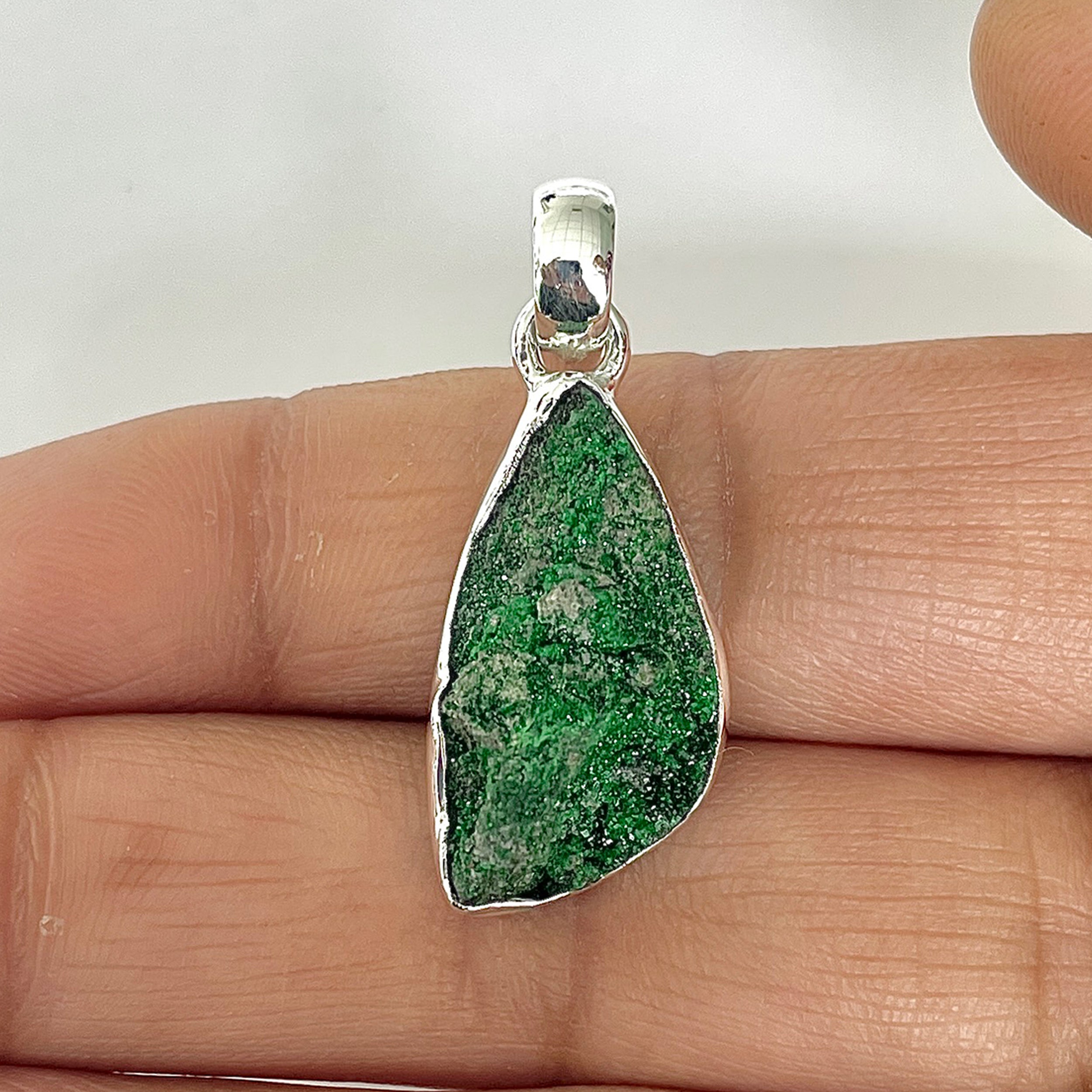 Uvarovite Pendant-(UVR-1-50)