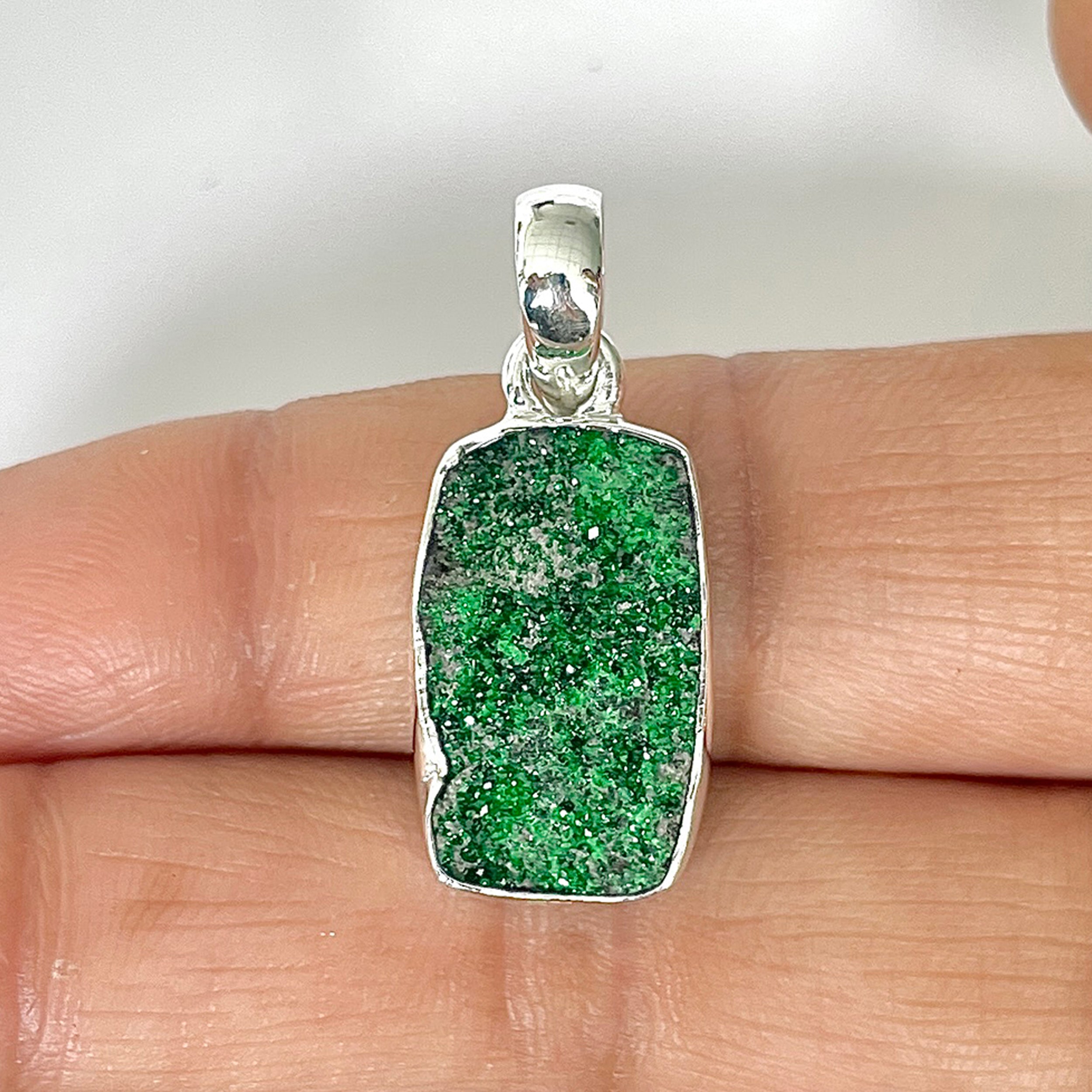 Uvarovite Pendant-(UVR-1-6)