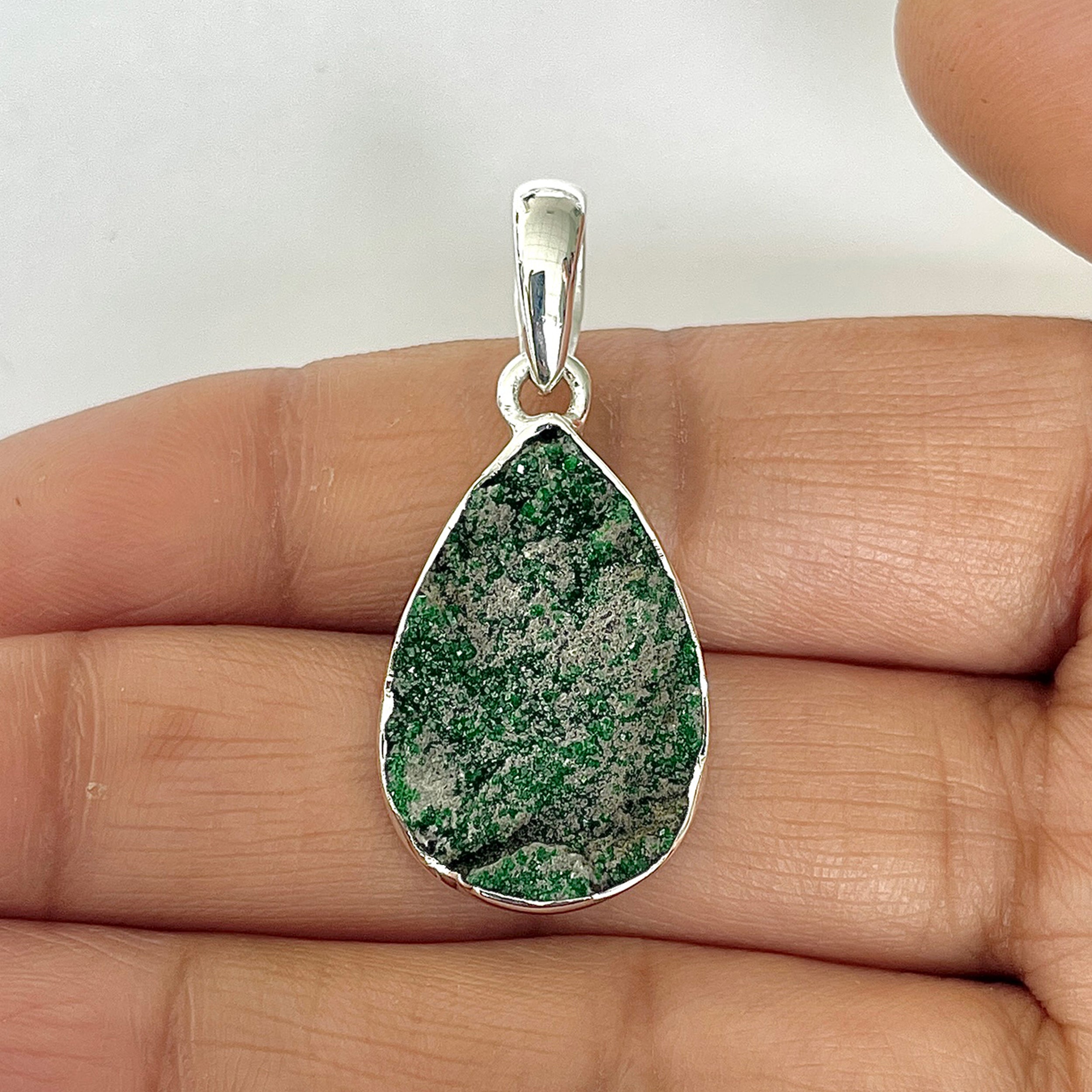 Uvarovite Pendant-(UVR-1-61)