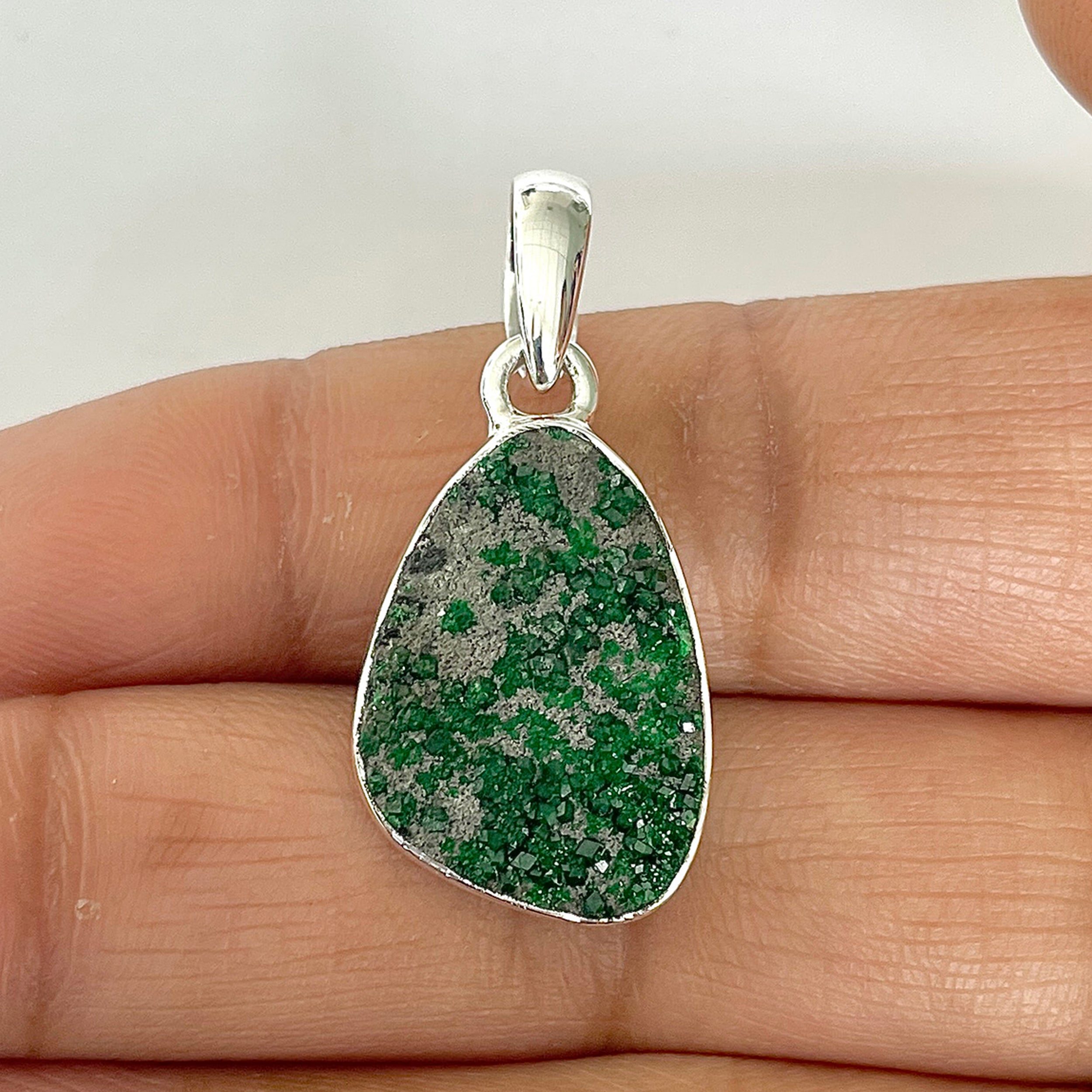 Uvarovite Pendant-(UVR-1-64)