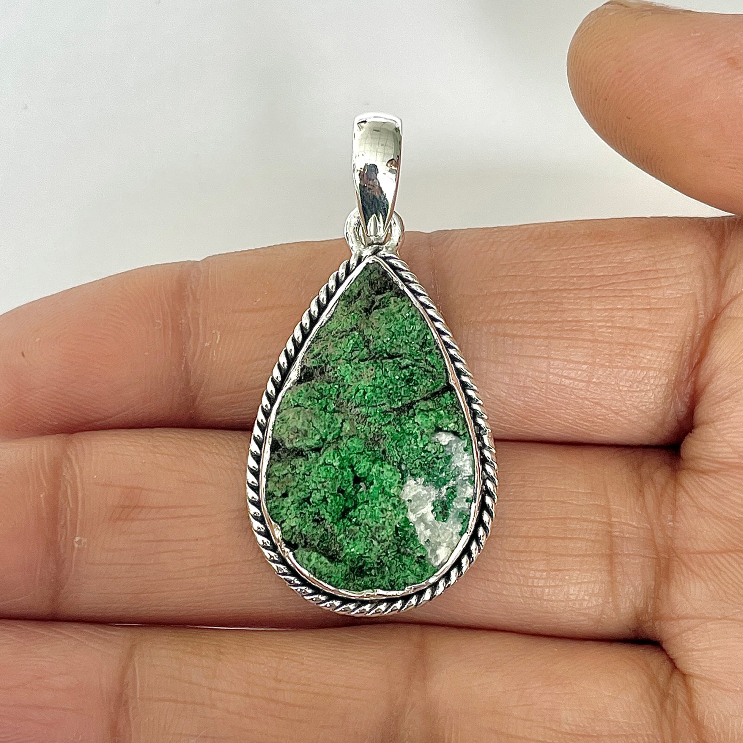 Uvarovite Pendant-(UVR-1-67)