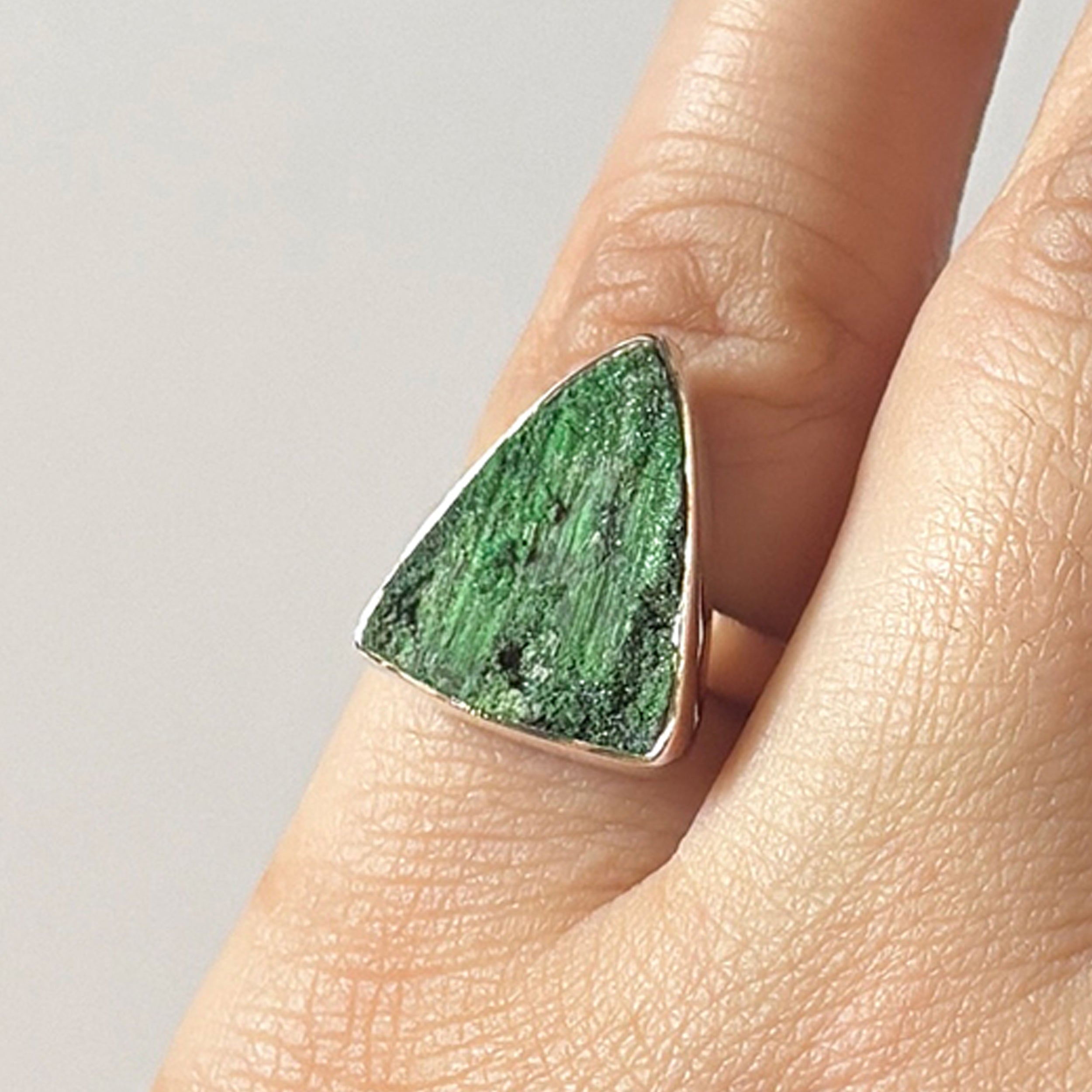 Uvarovite Ring-(UVR-2-111)