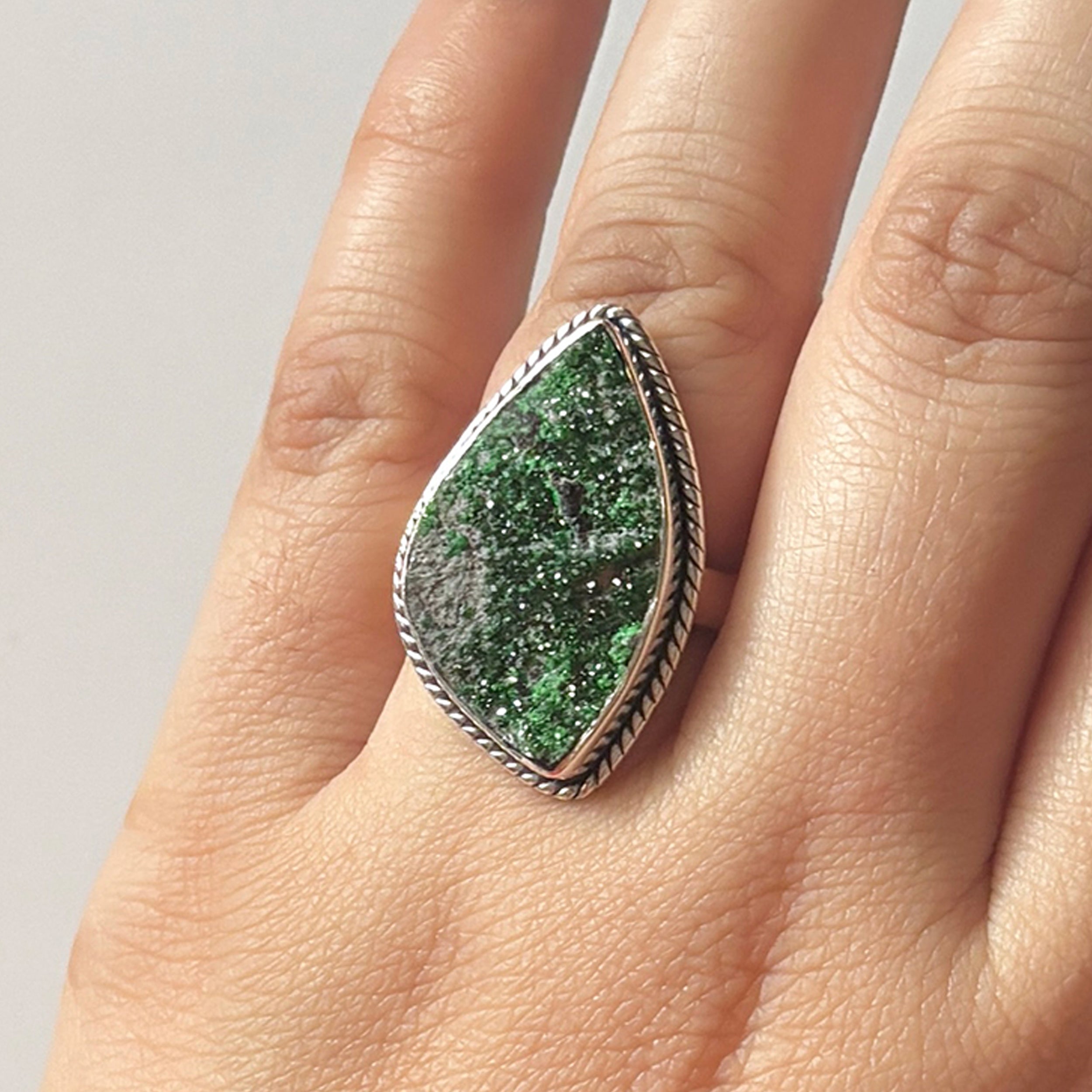 Uvarovite Ring-(UVR-2-140)