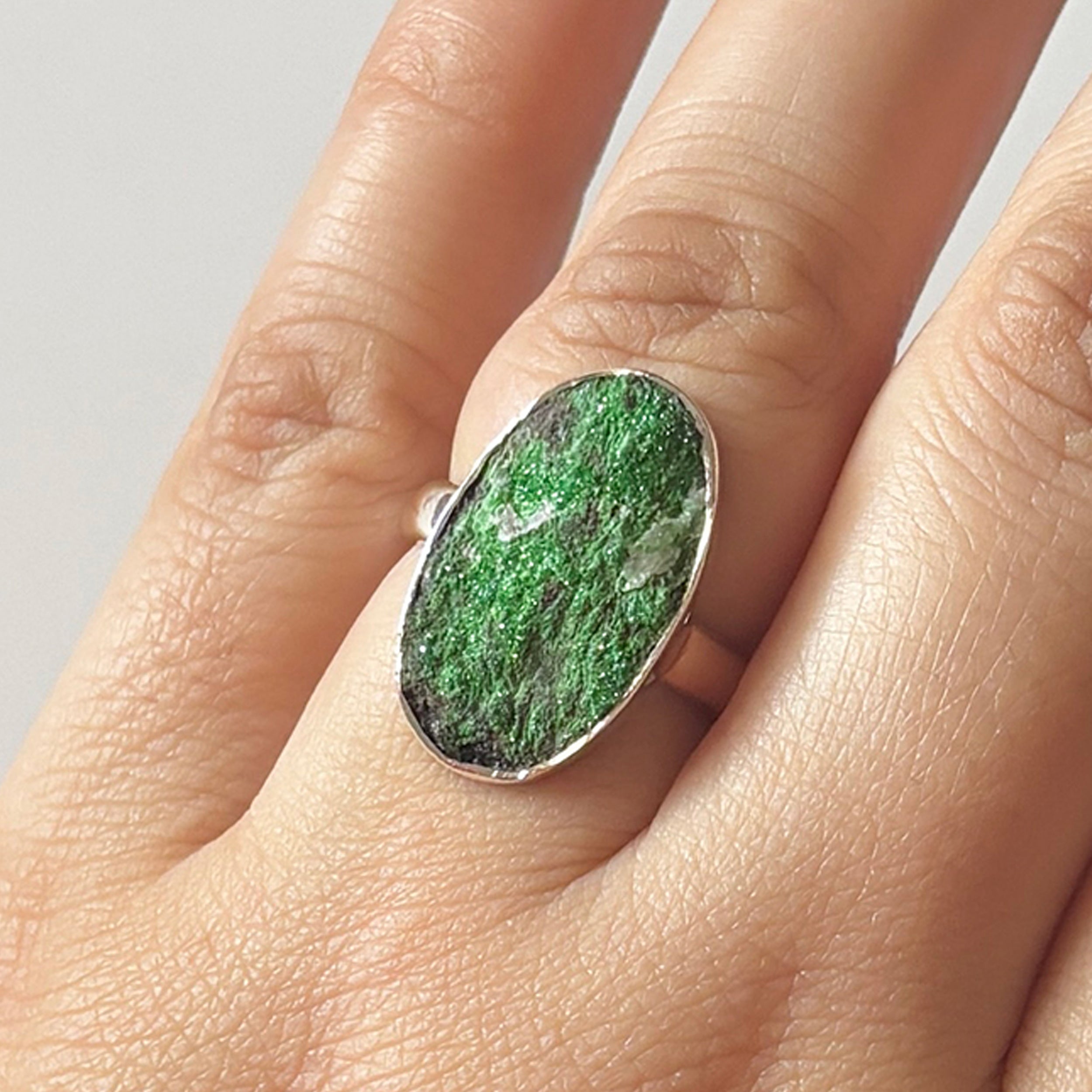 Uvarovite Ring-(UVR-2-142)
