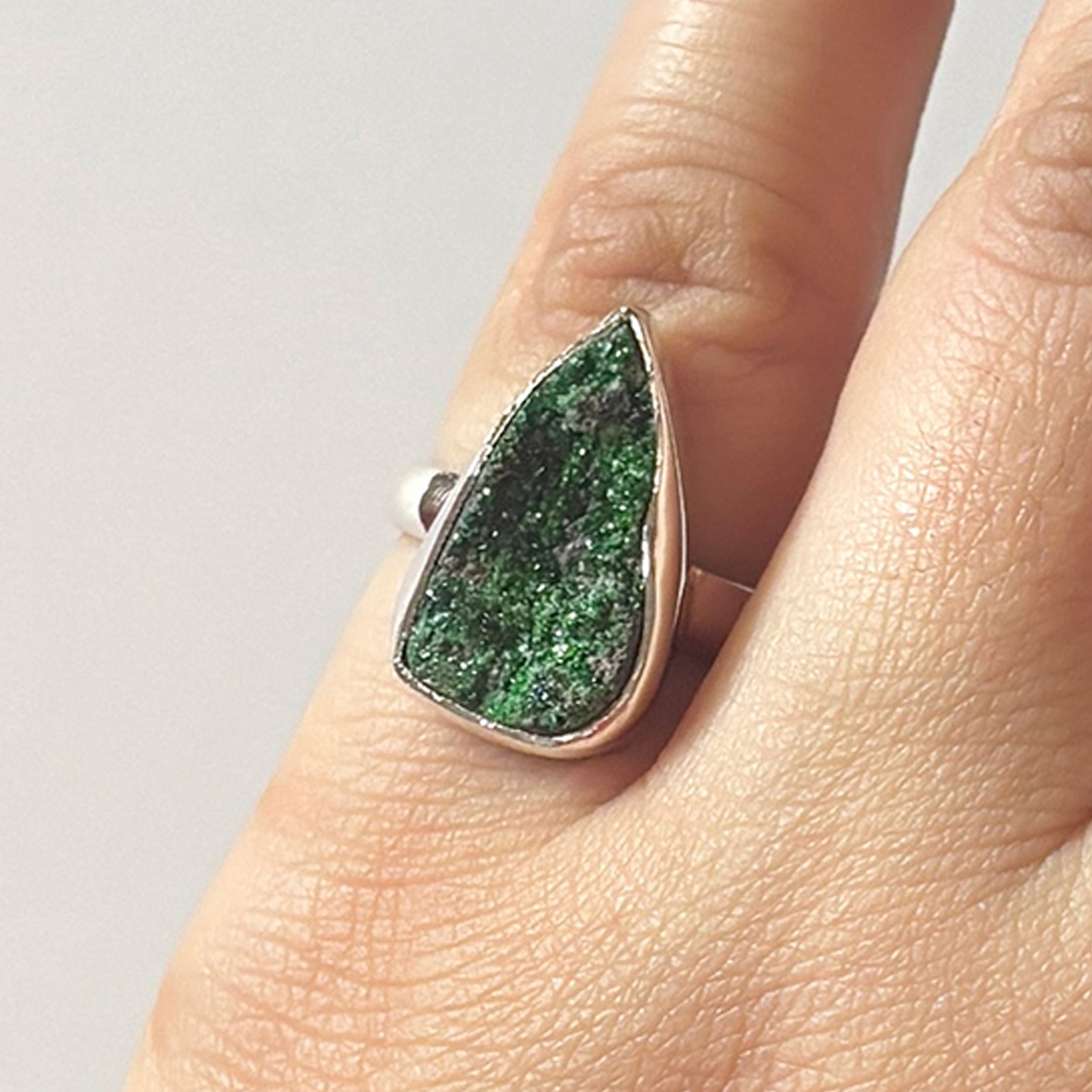 Uvarovite Ring-(UVR-2-146)