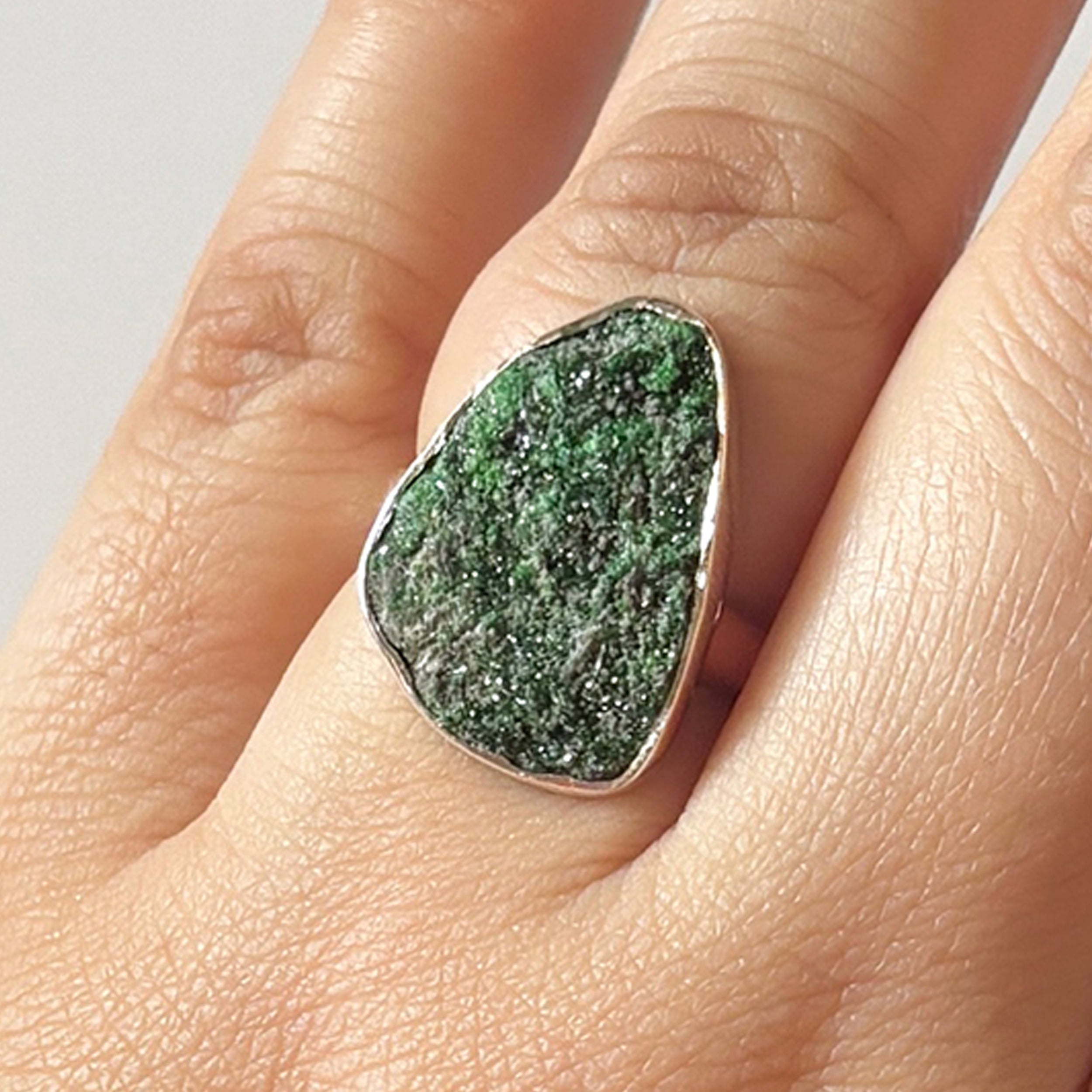 Uvarovite Ring-(UVR-2-147)