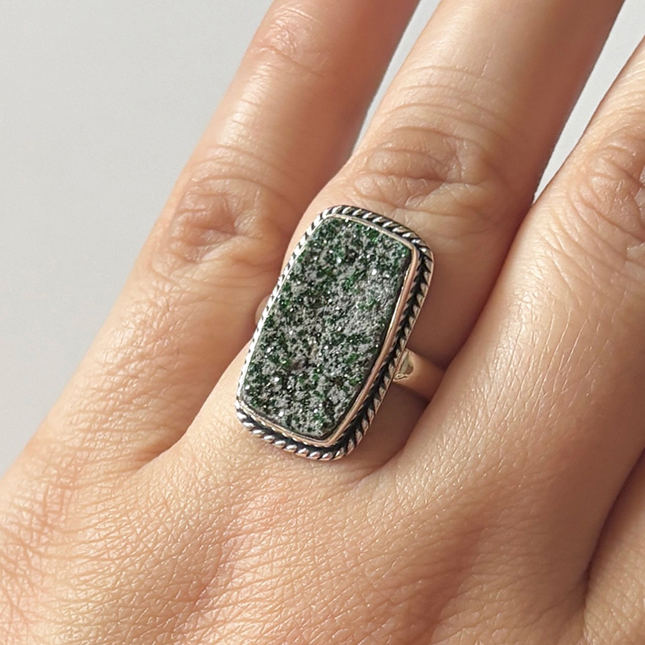 Uvarovite Ring-(UVR-2-156)