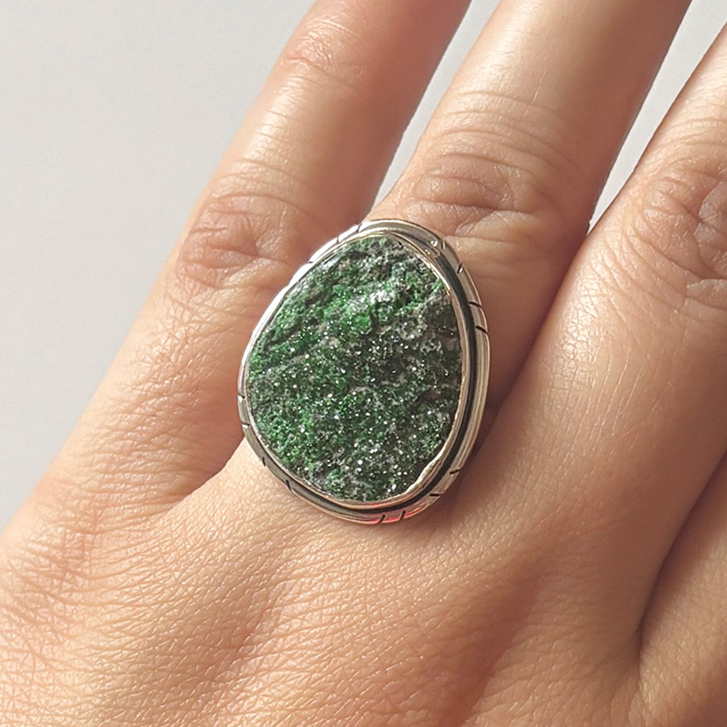 Uvarovite Ring-(UVR-2-161)