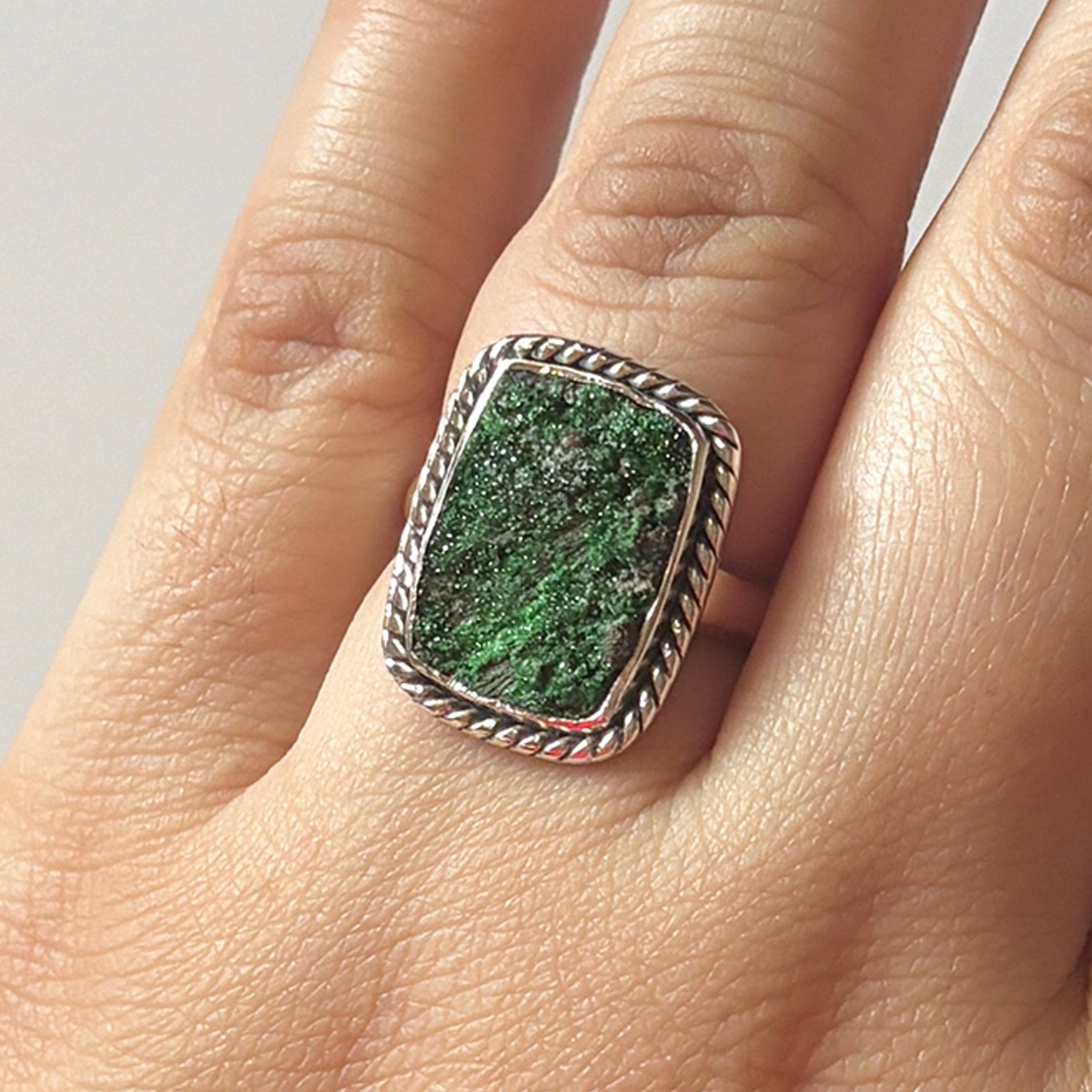 Uvarovite Ring-(UVR-2-163)