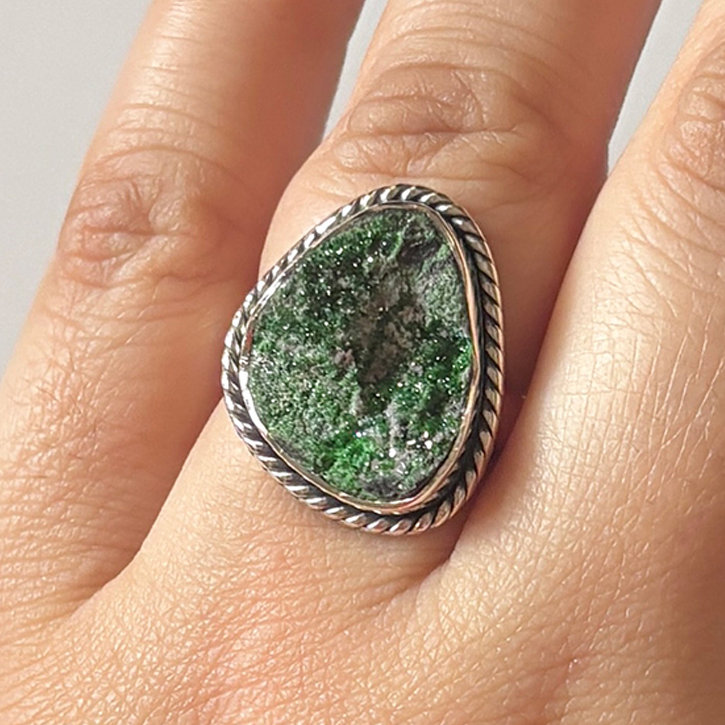 Uvarovite Ring-(UVR-2-164)