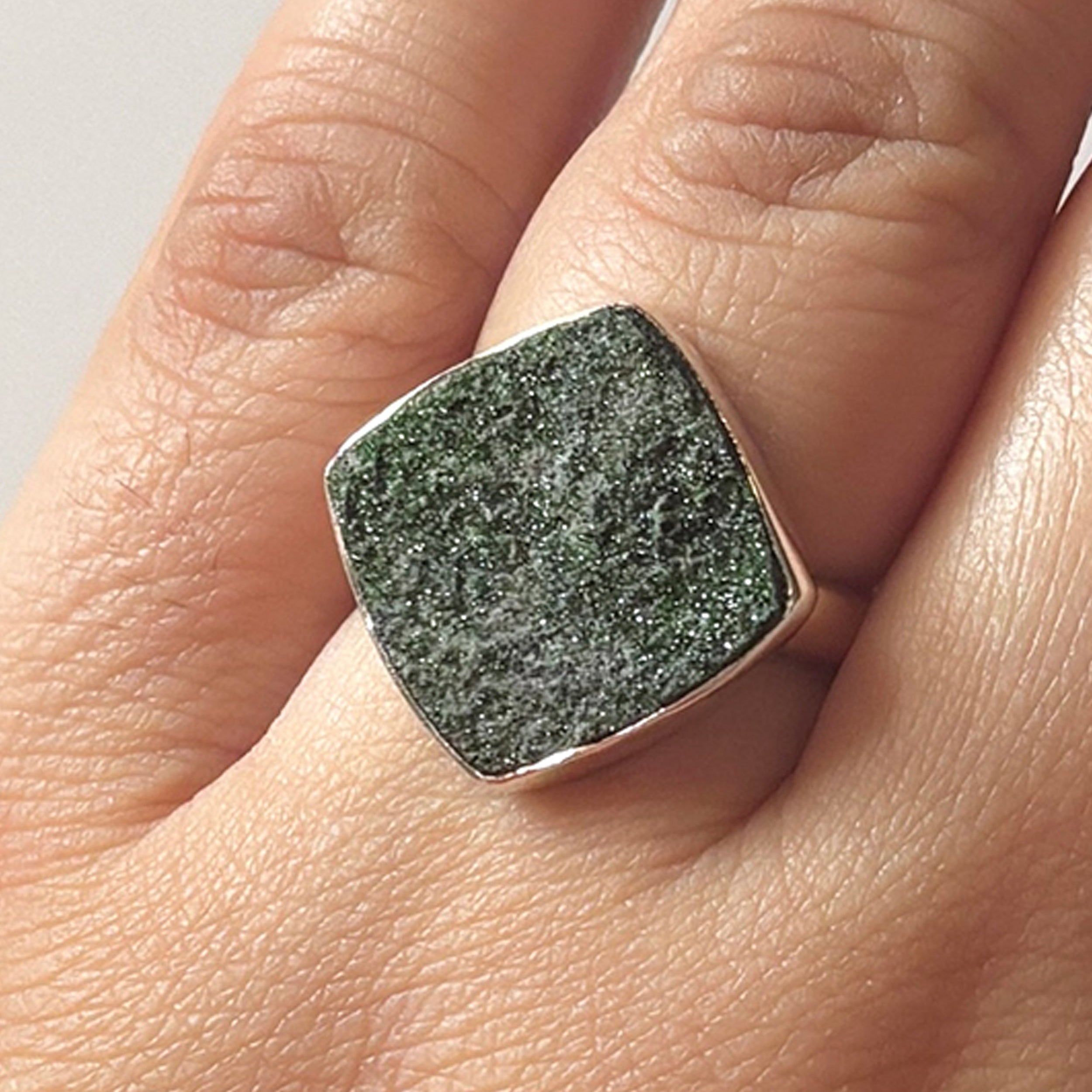 Uvarovite Ring-(UVR-2-165)