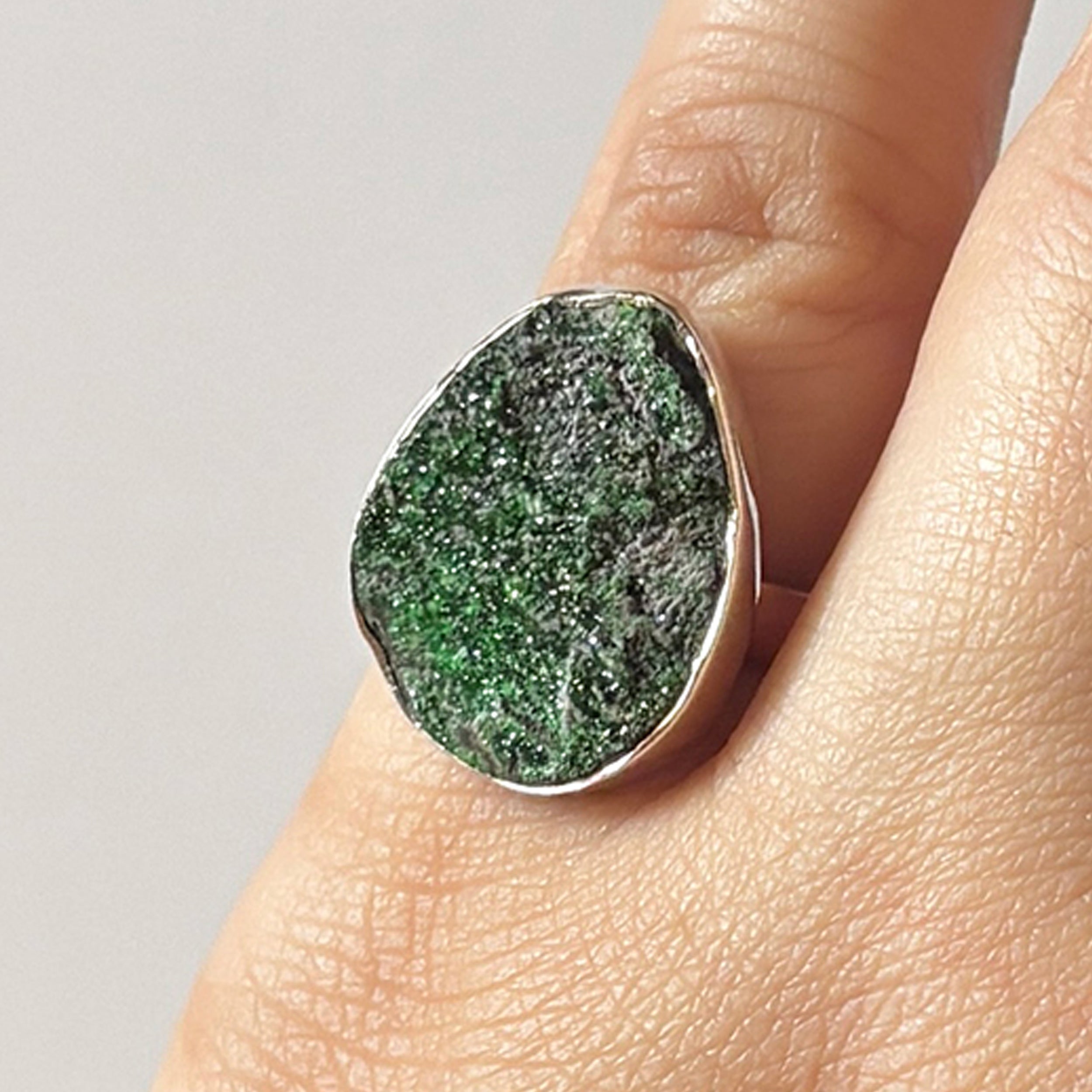 Uvarovite Ring-(UVR-2-166)