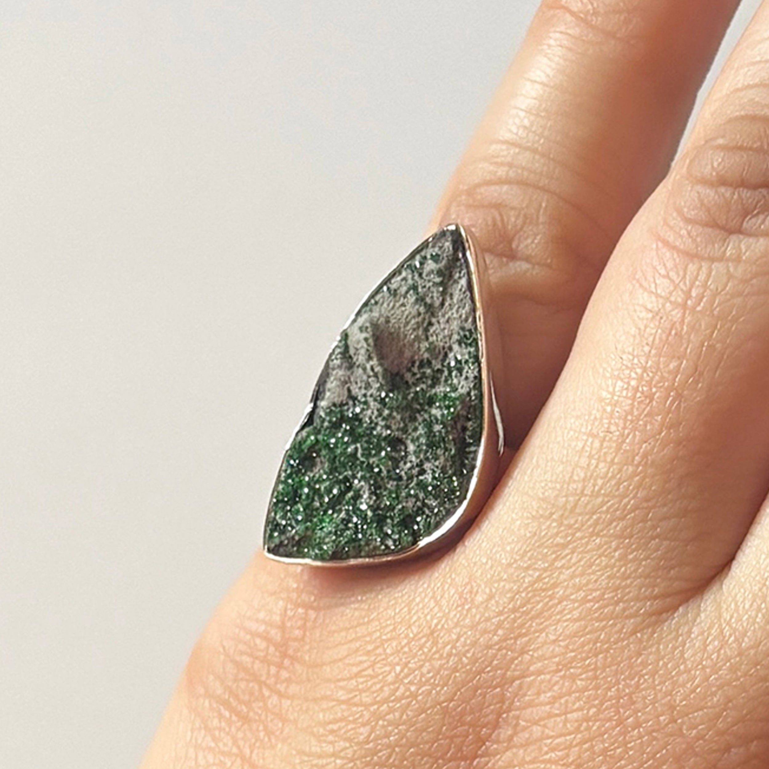 Uvarovite Ring-(UVR-2-167)