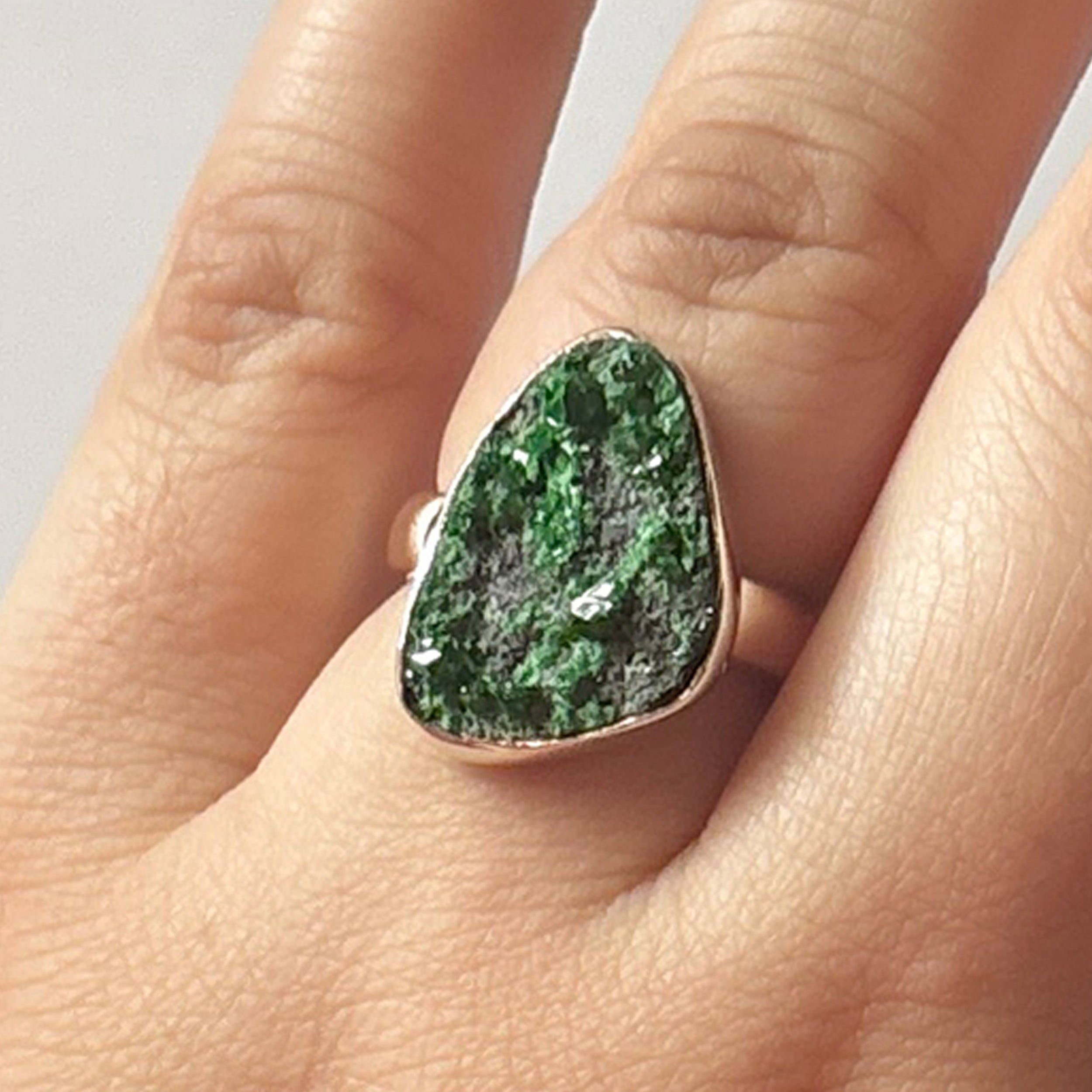 Uvarovite Ring-(UVR-2-172)