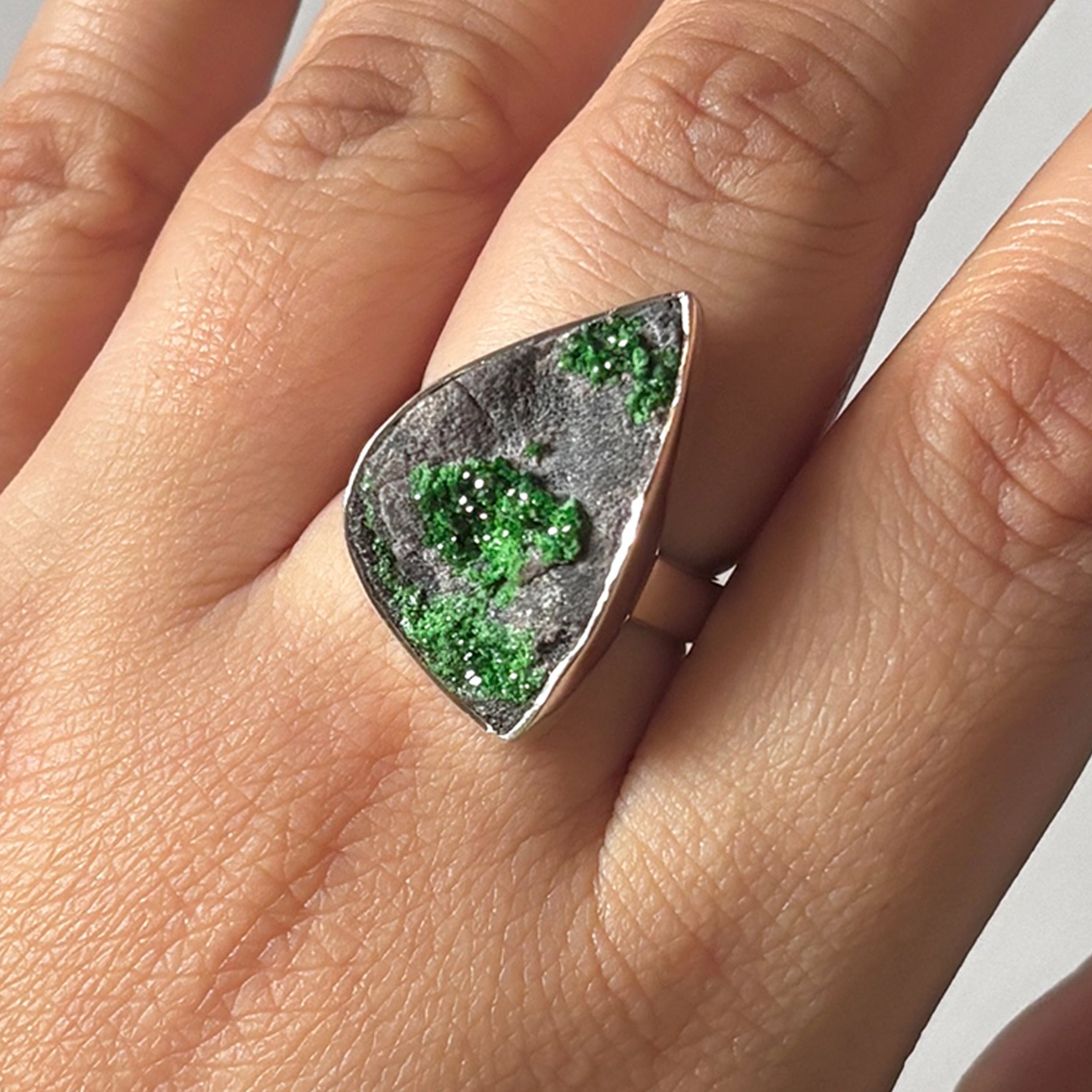 Uvarovite Ring-(UVR-2-2)