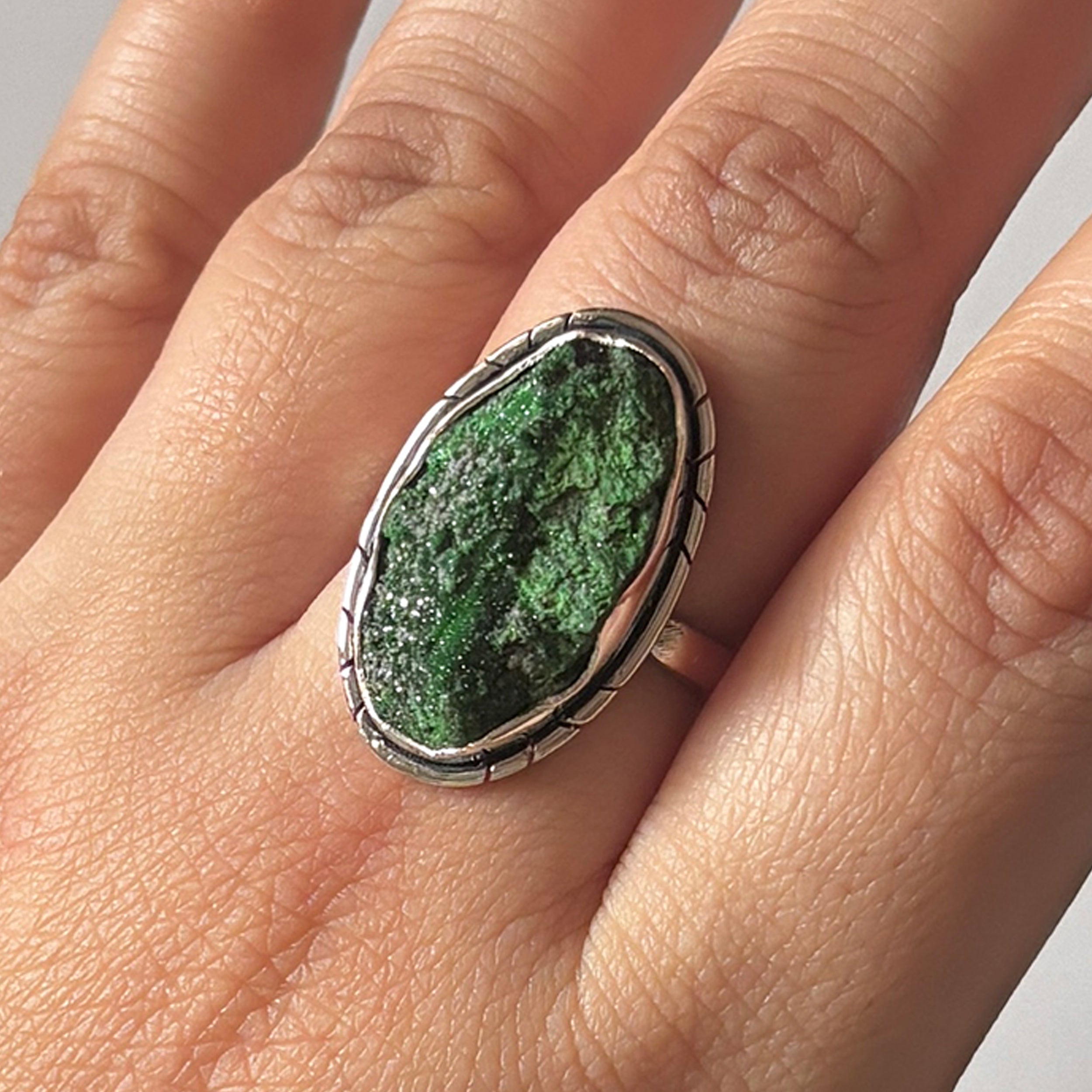 Uvarovite Ring-(UVR-2-28)