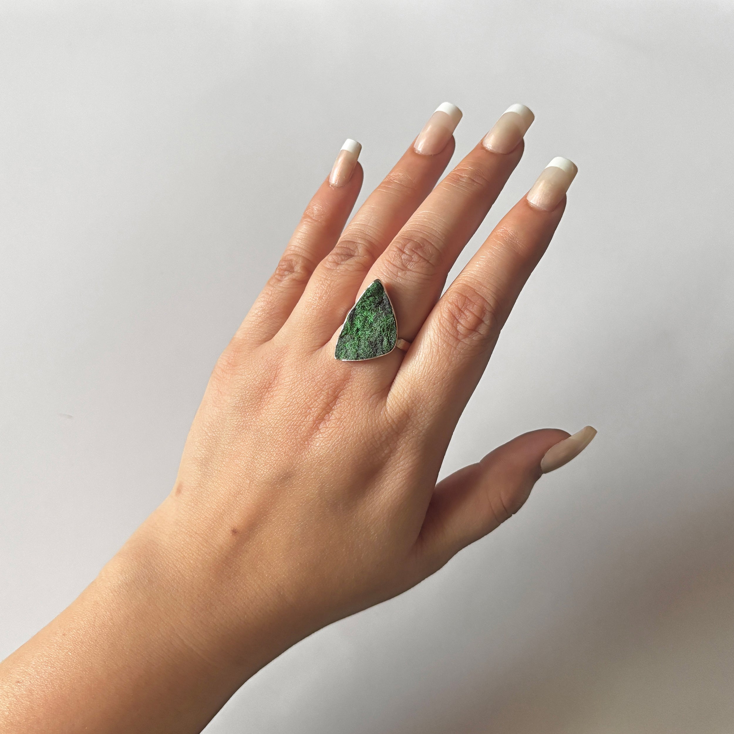 Uvarovite Ring-(UVR-2-3)